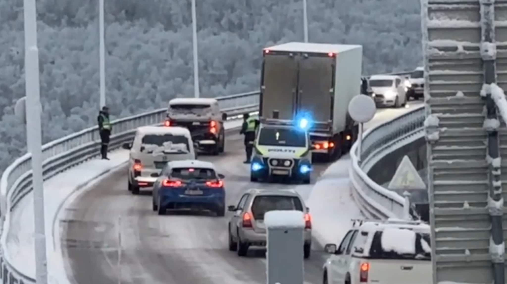 Full vogntogstans på Gisundbrua