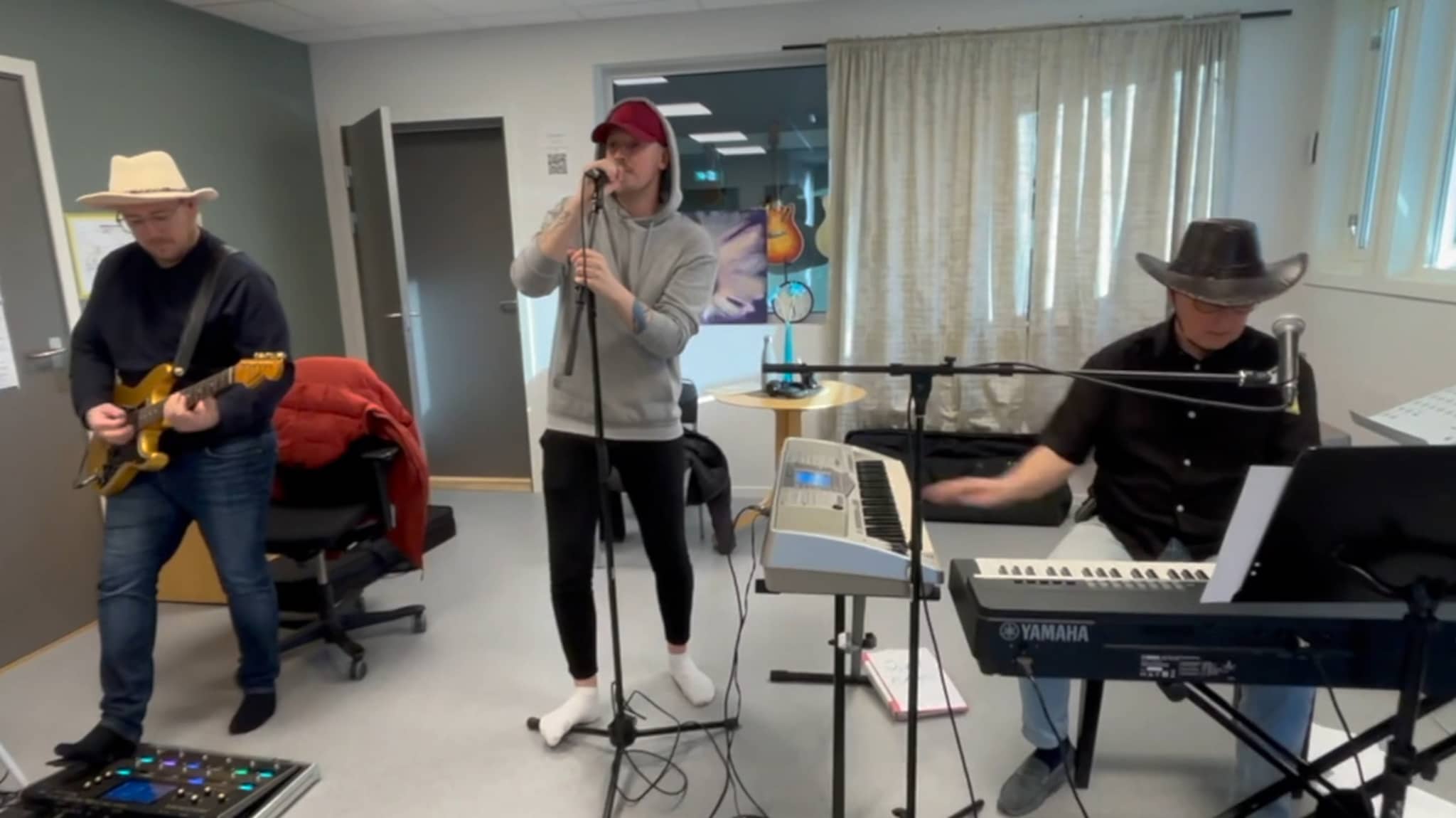 Gjentar suksessen og inviterer til country og rap-aften i Sørreisa