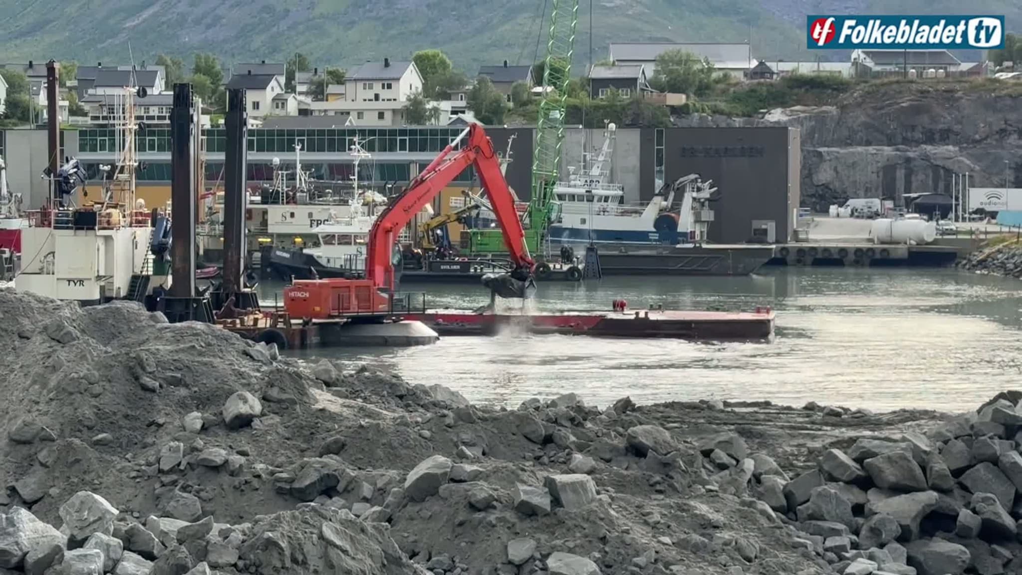 Støre om utvidelsen av Husøy havn: – et resultat av regjeringens satsing på fiskerihavner