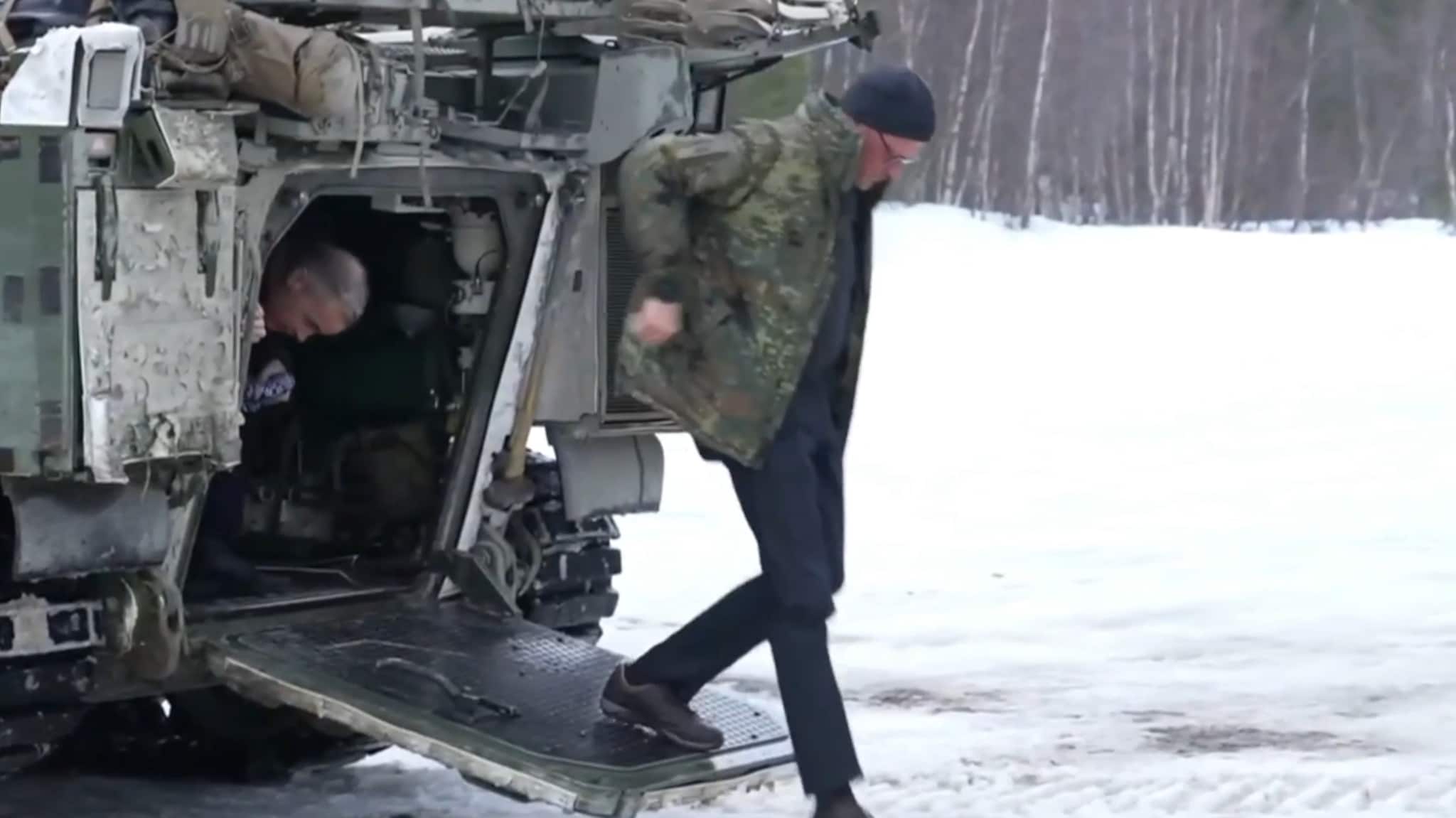 Statslederne får se øvelsen på nært hold