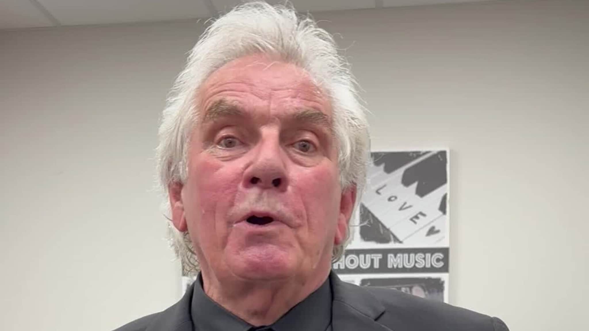 Barry Whitwams hilsen til «Finnish cultur house»