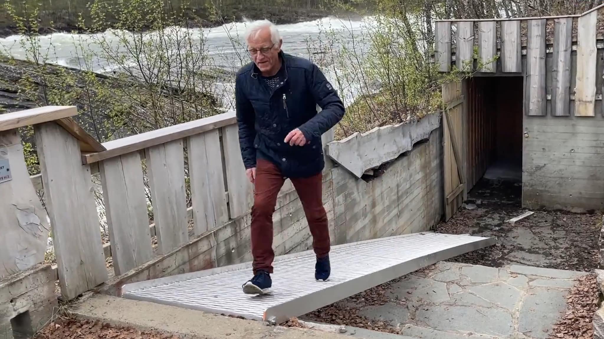 Starter sesongen med flere lakseproblemer