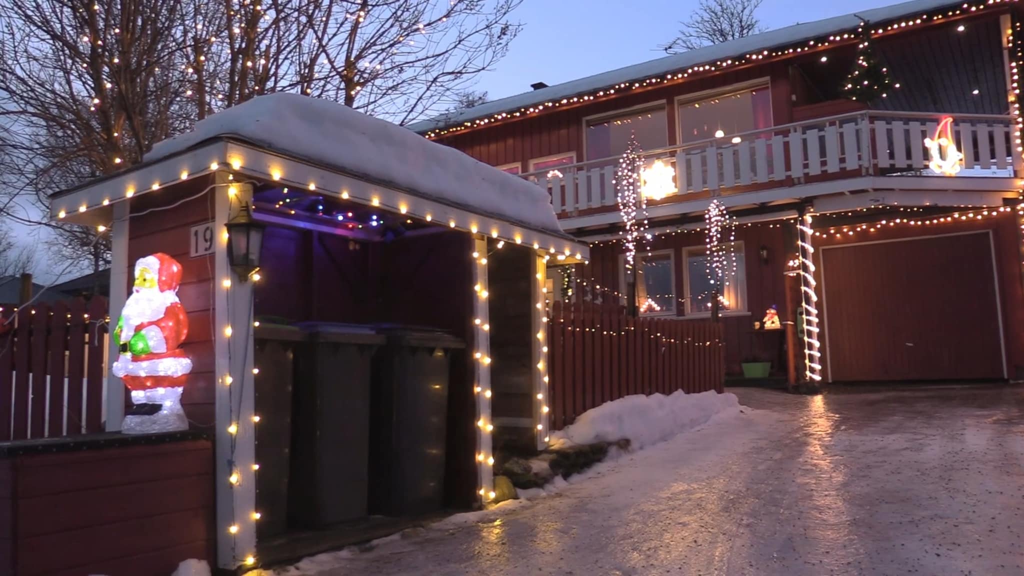 Årets julehus lyser opp i mørketiden