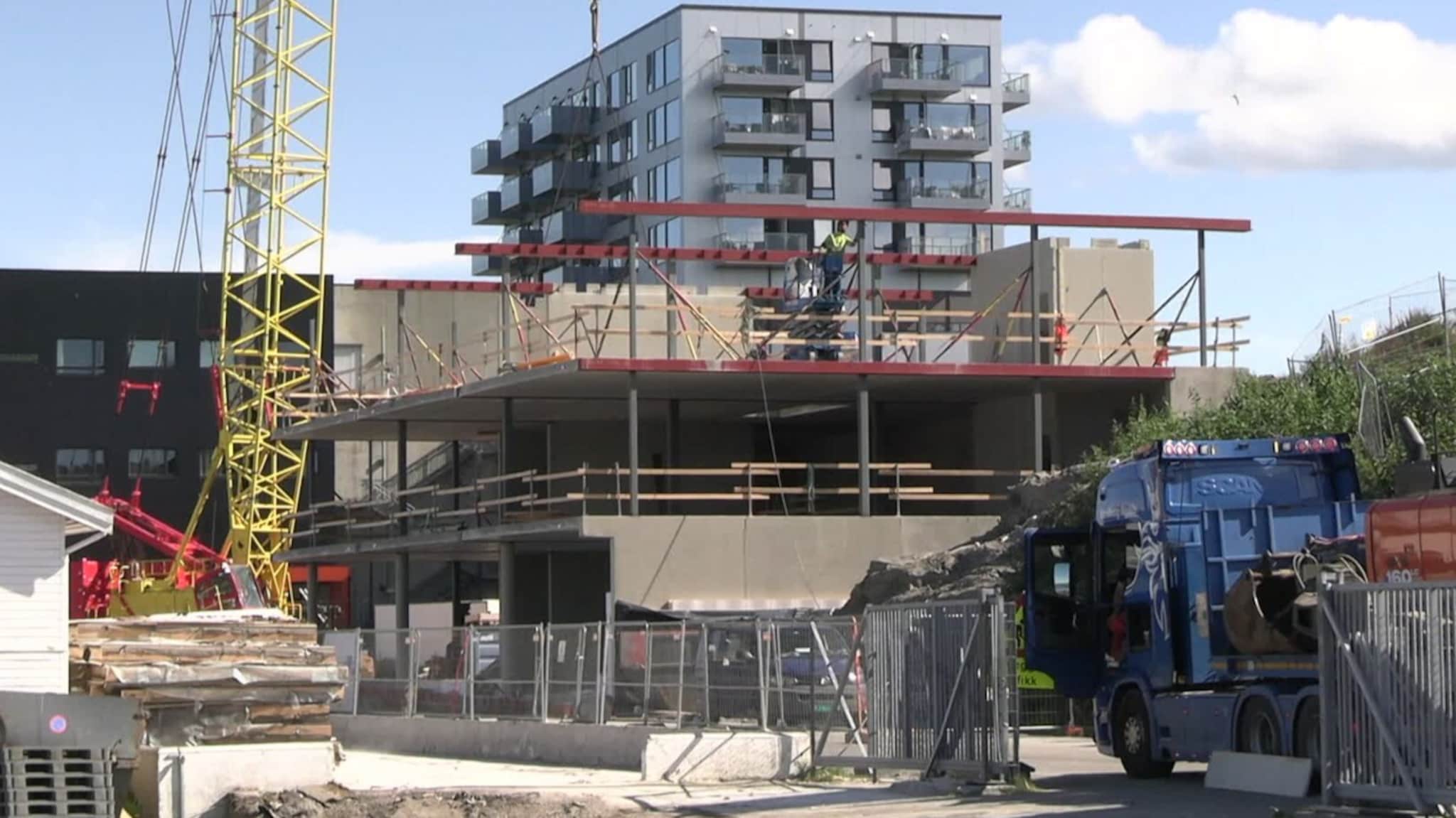 Godt i gang med arbeidet ved Lundkaia