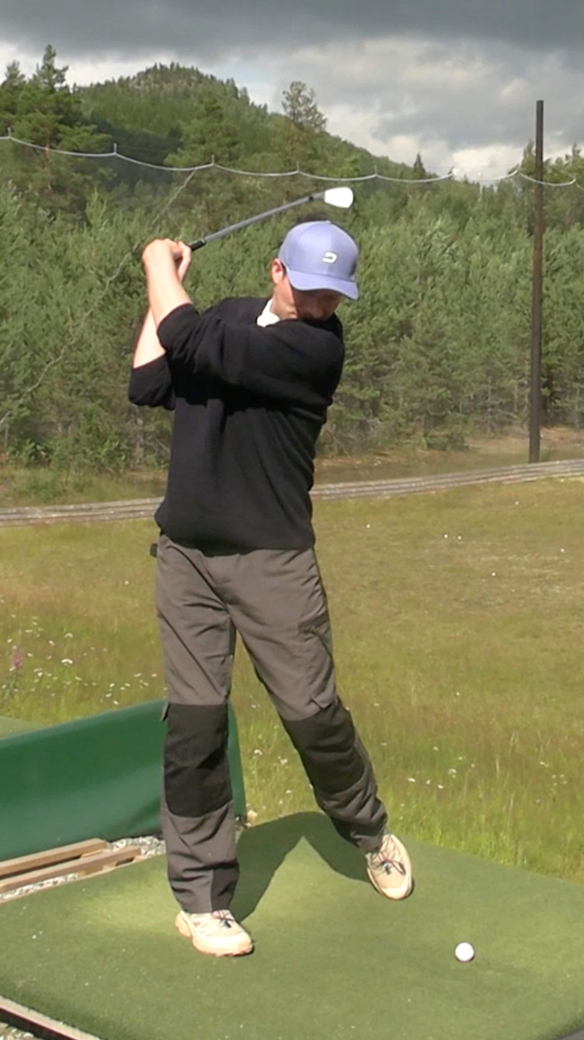 Visste du at det er en golfbane i Midt-Troms? – Vi sjekket den ut 