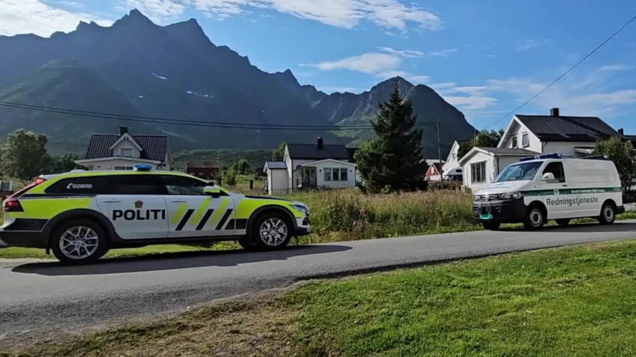 Her leter politiet og frivillige etter den savnede turgåeren