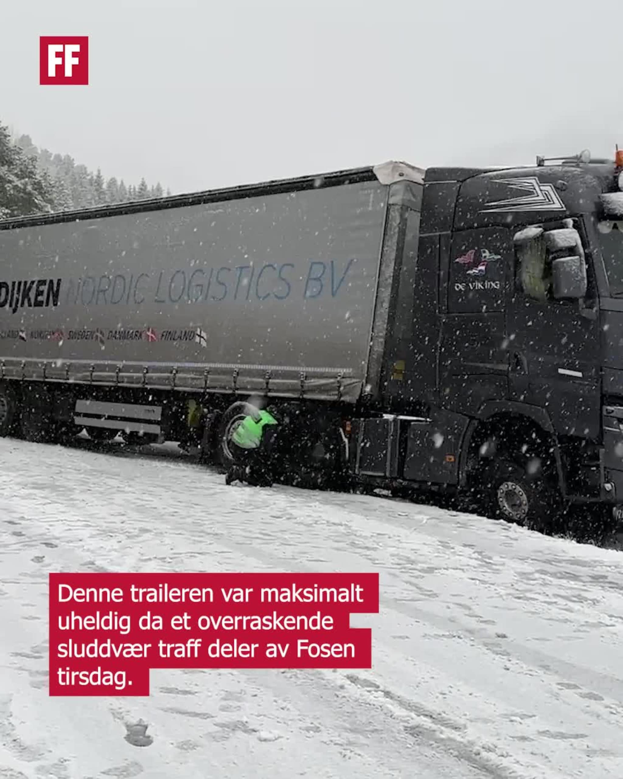 Lastebil trøblet i vanskelige kjøreforhold