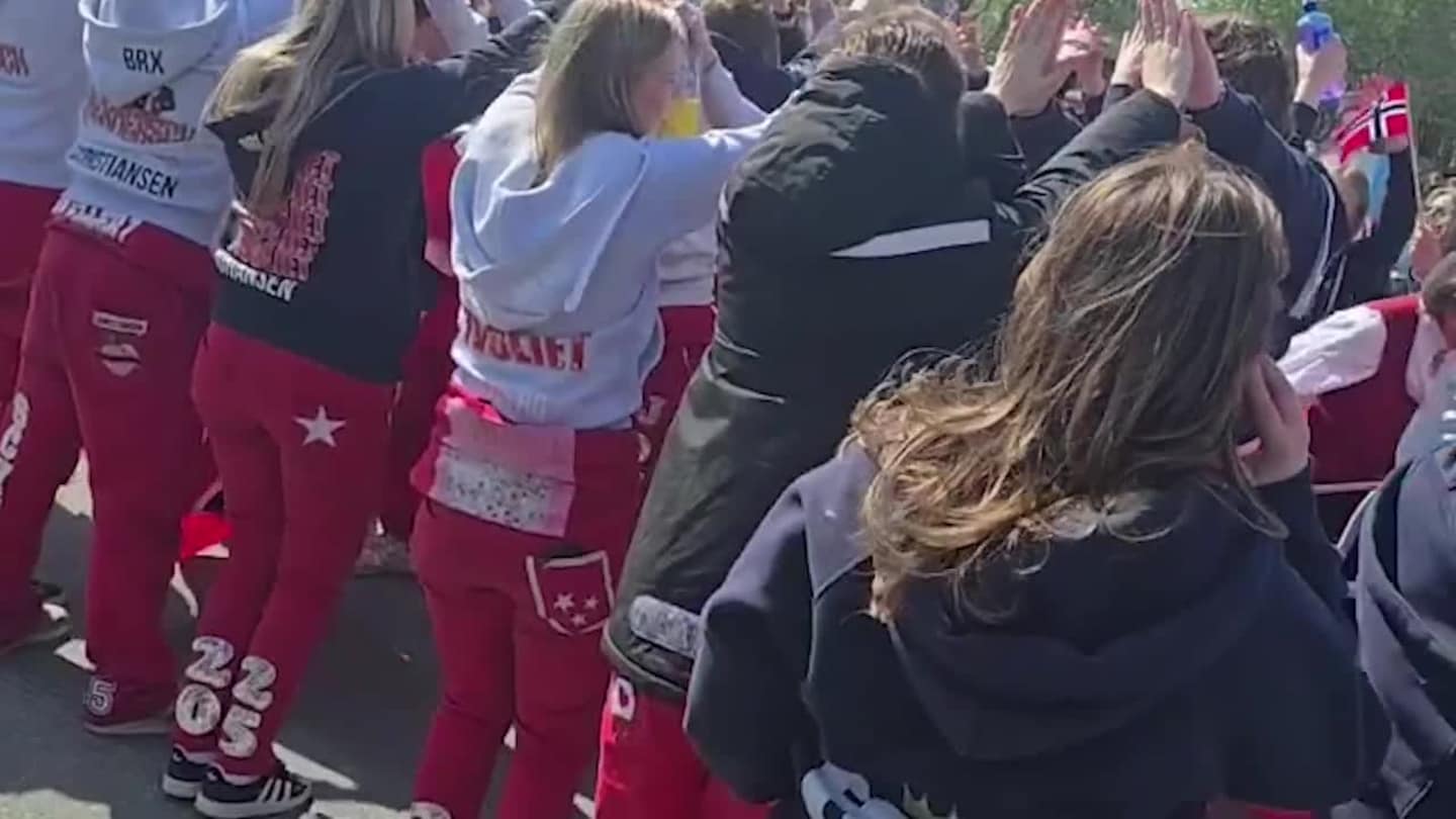 Her går hele toget gjennom Russebrua