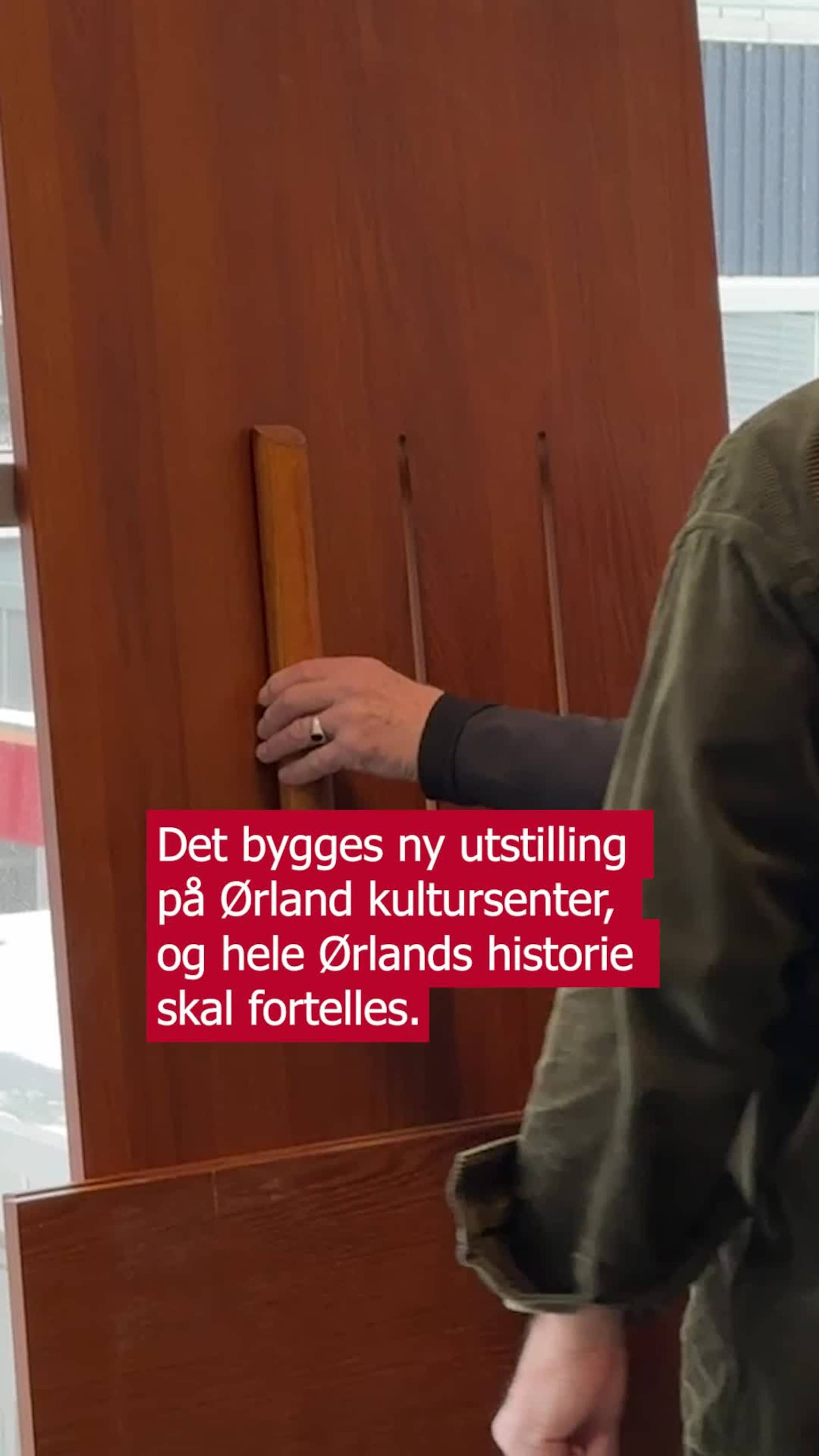 Hyller de som bygger den nye utstillingen