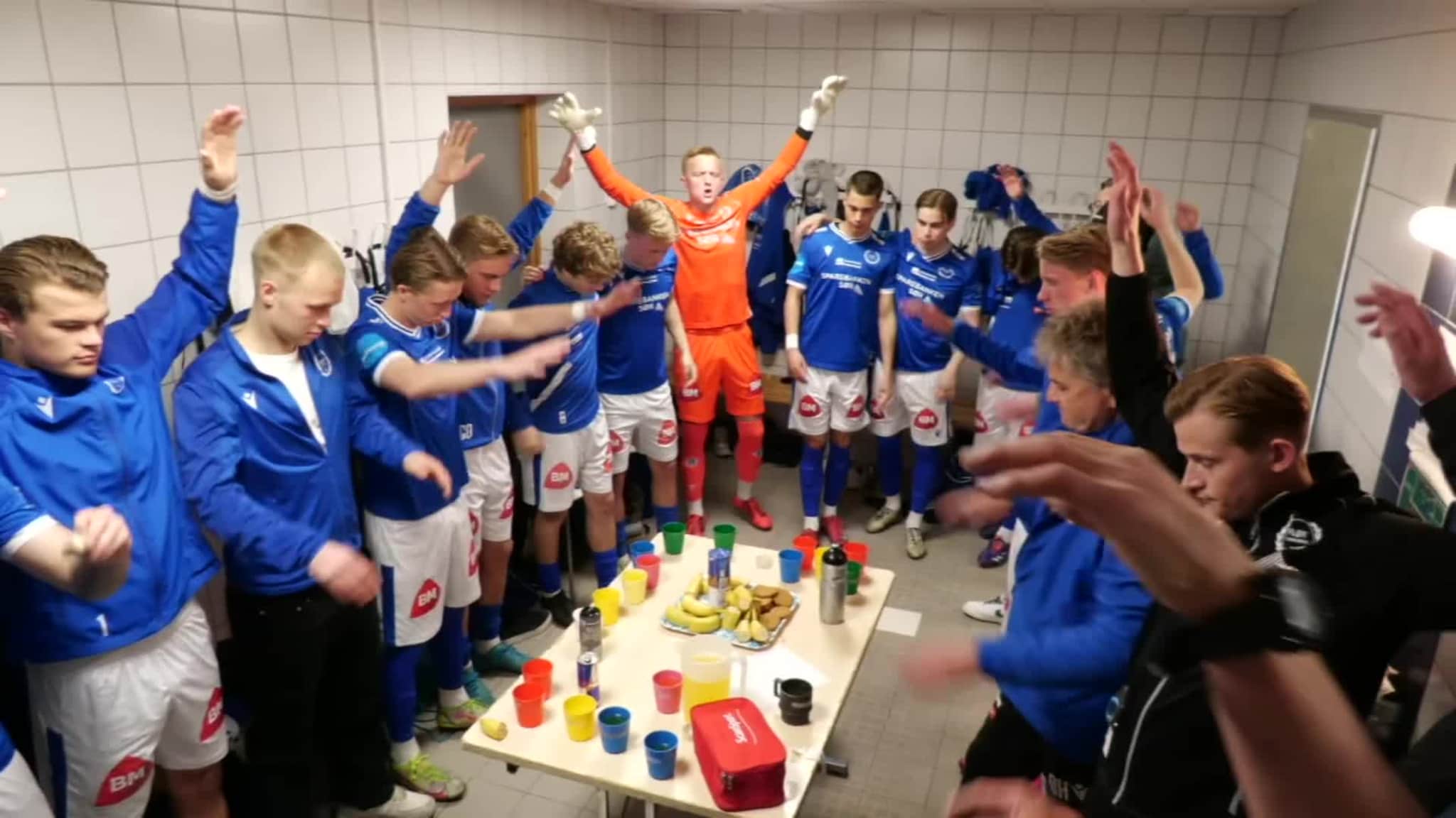 Her ber Fløy før kamp