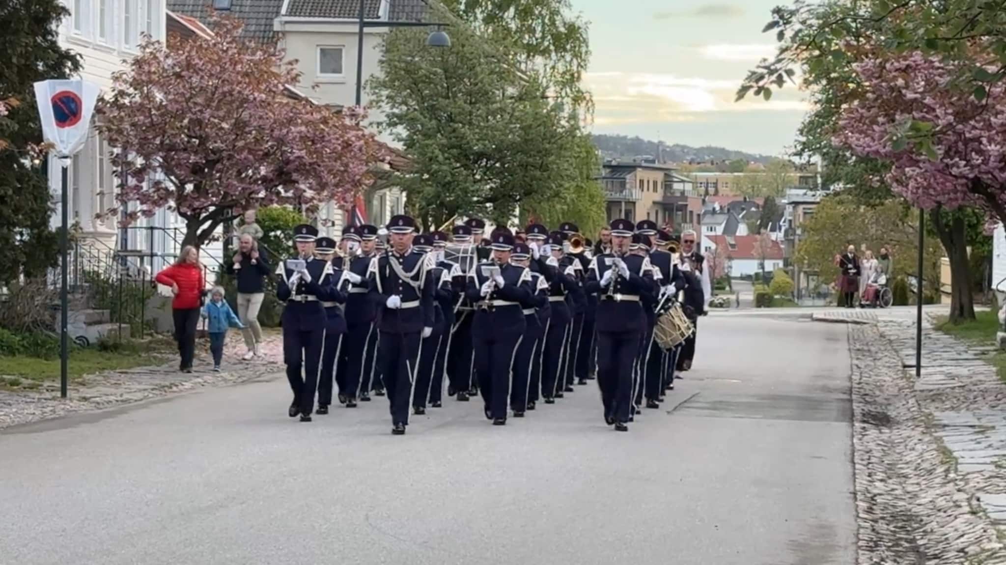 Se reveljen i Kristiansand 17.mai