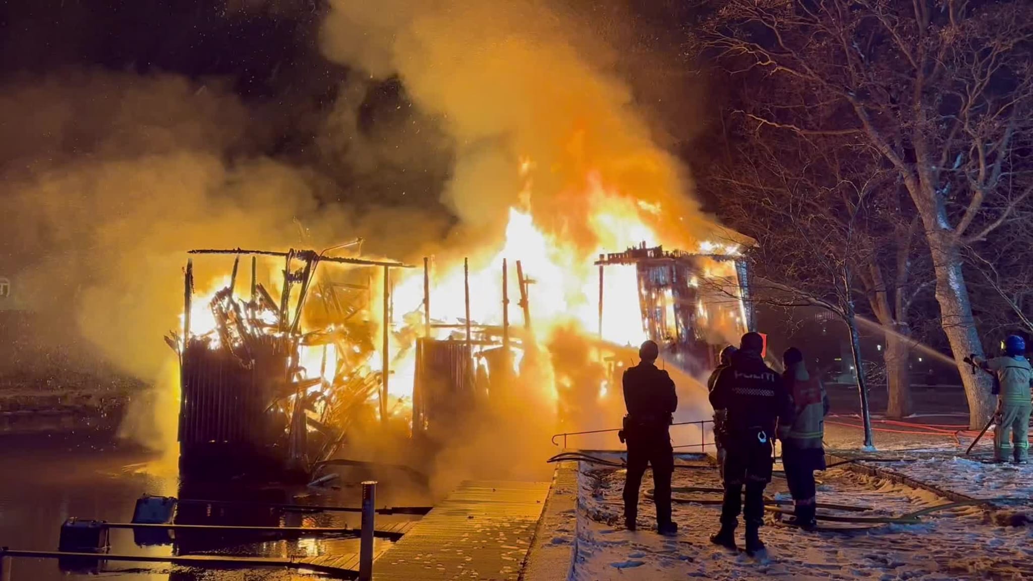 Kraftig brann i Kristiansand