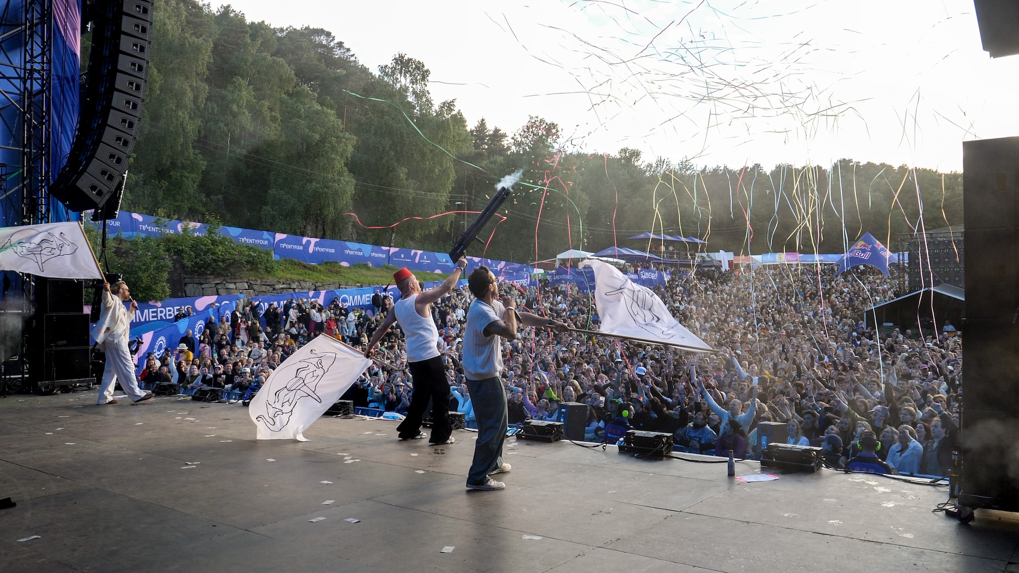 - Vi E-L-S-K-E-R Kristiansand!