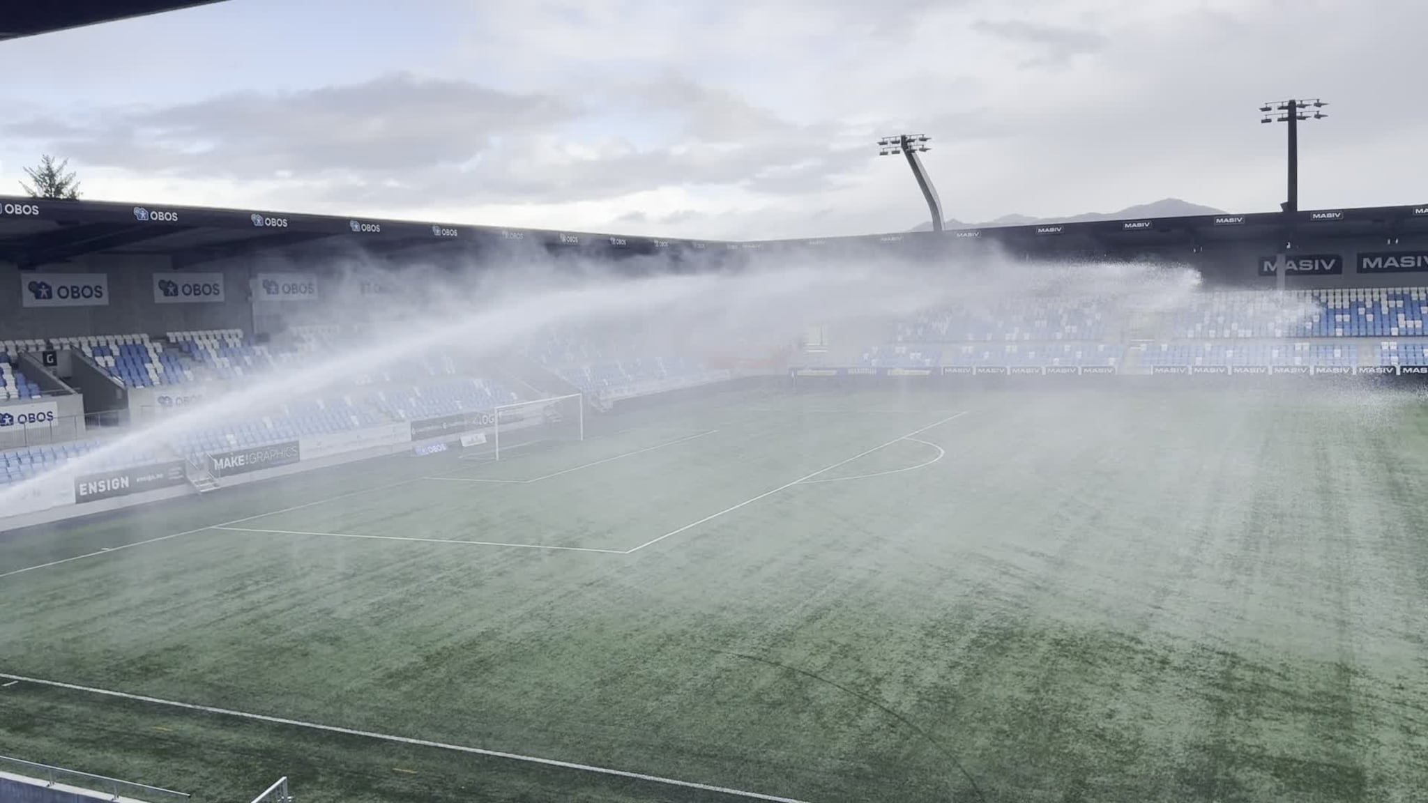 Slik ser det ut på Øster Hus Arena før avspark