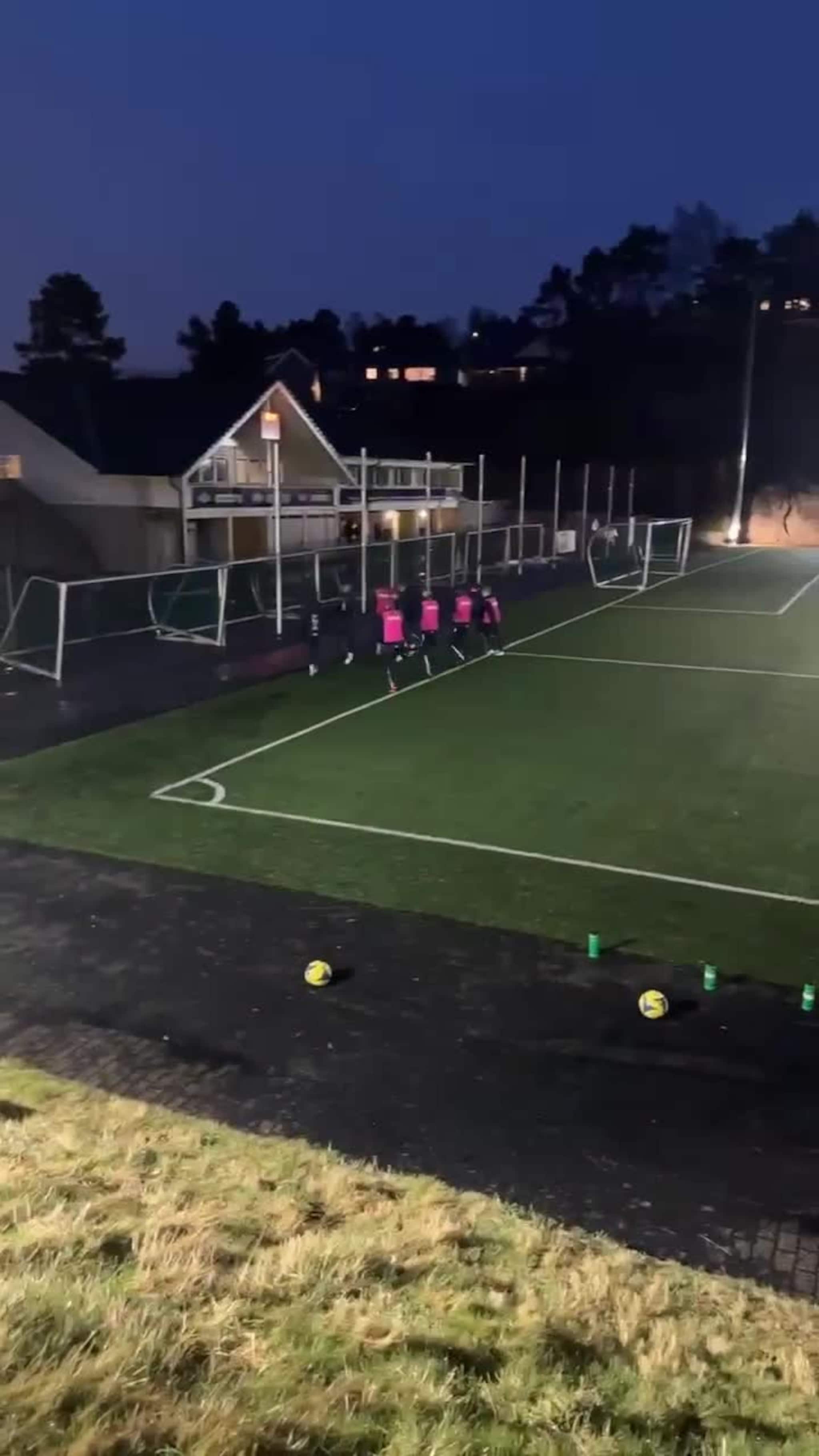 Alternative lys på Karuss anen Våg FK