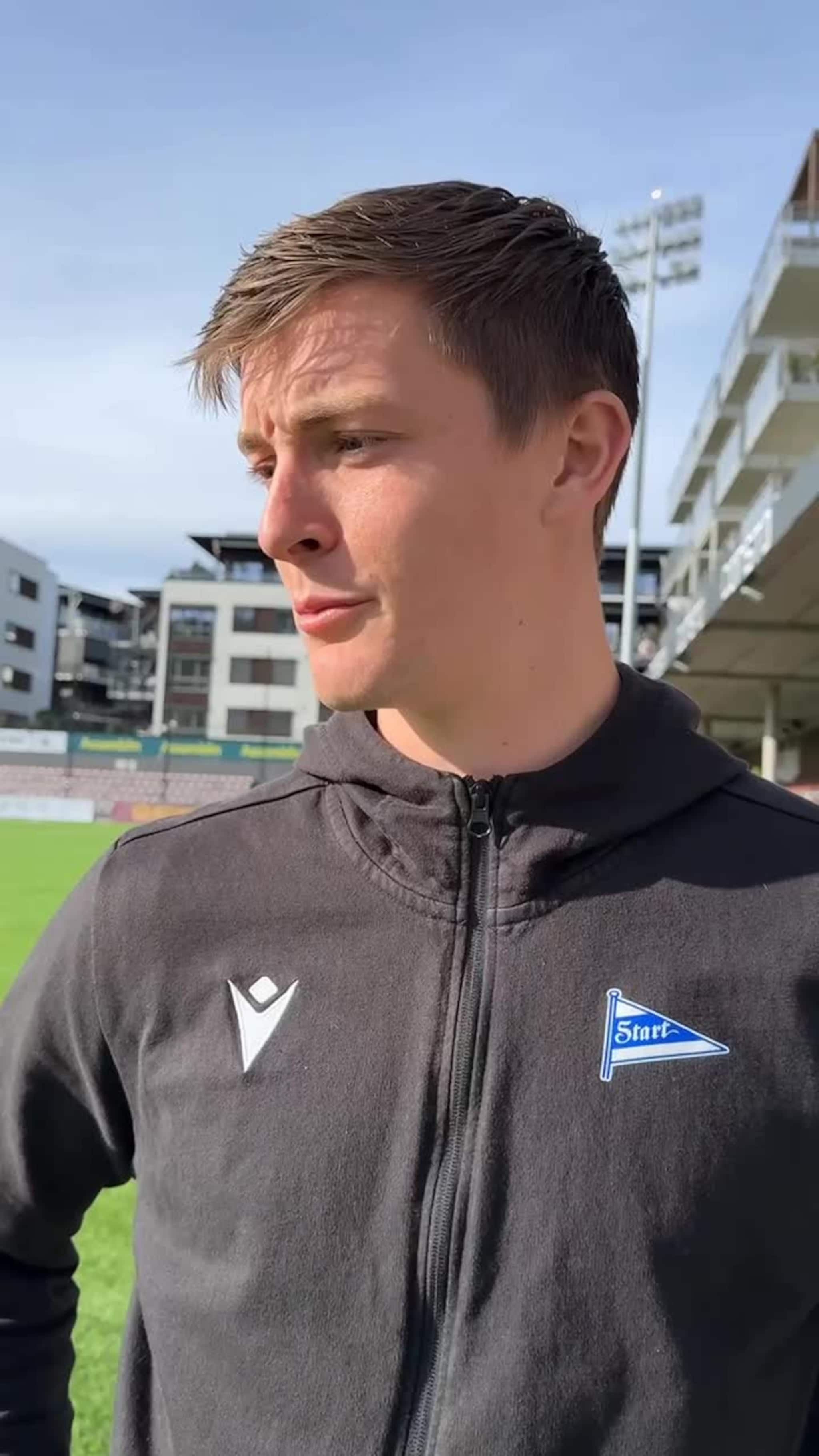 Start-spillerne før kamp