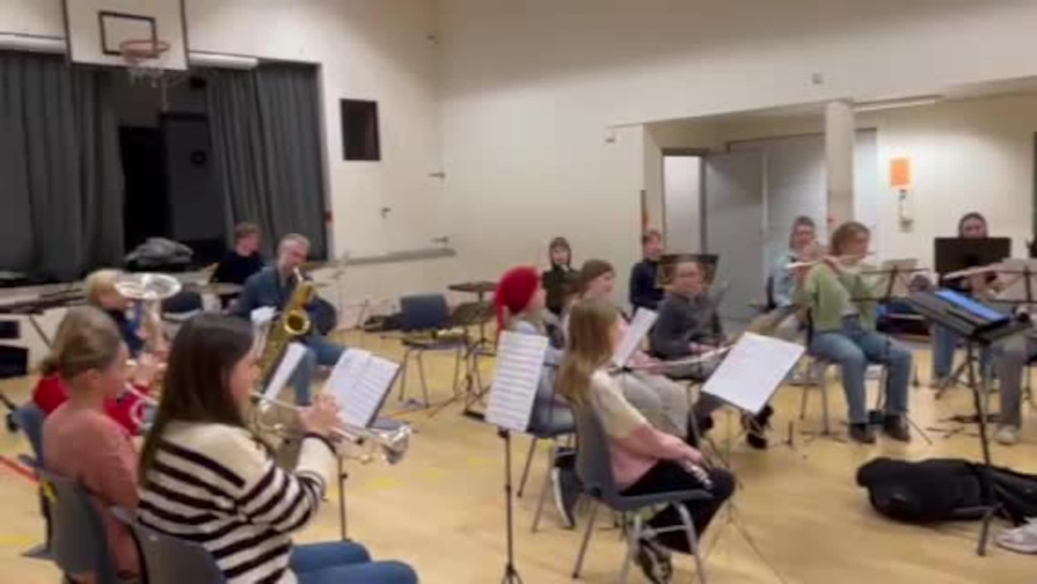 Øving til julekonsert i Voie kirke