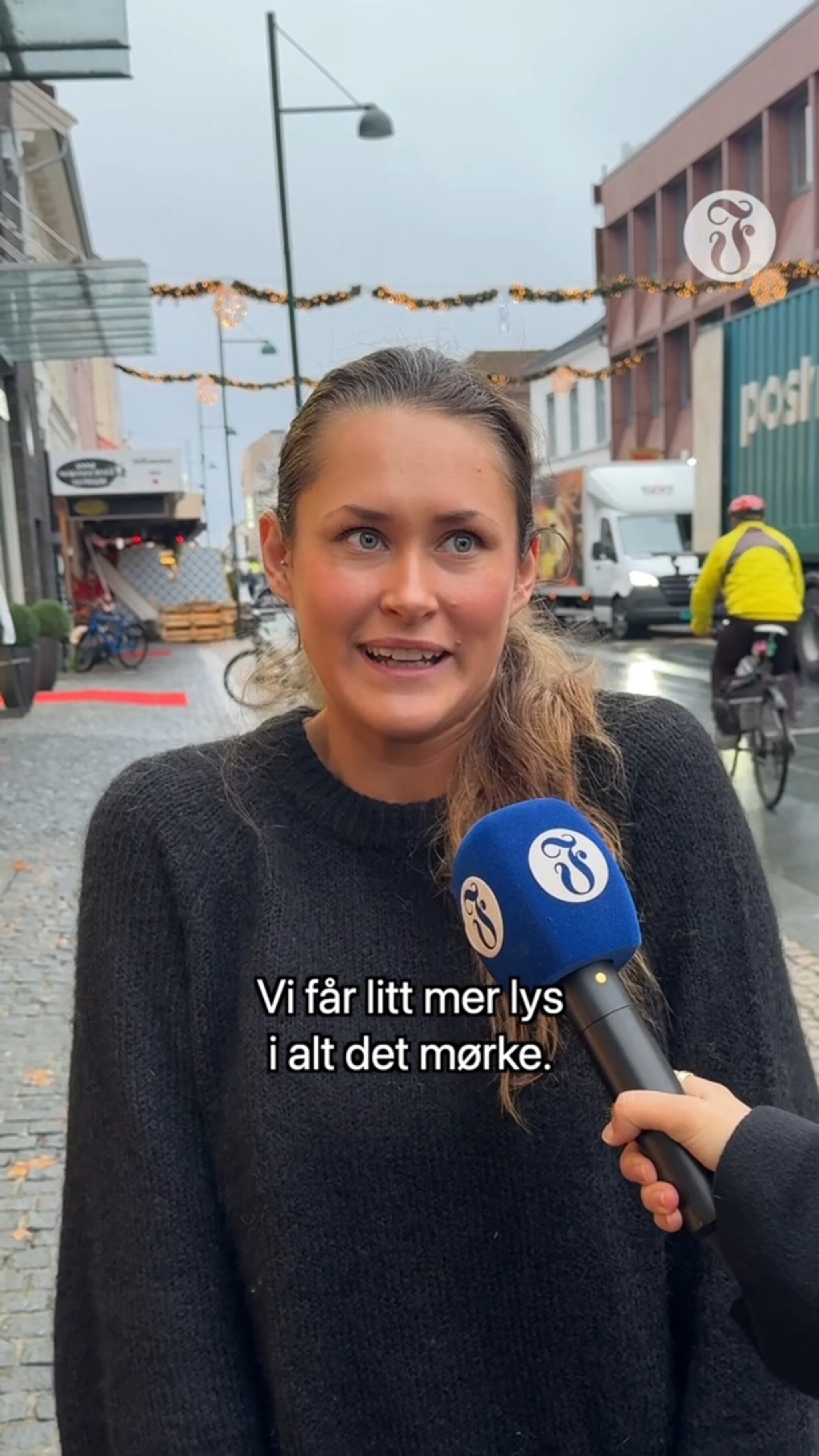 Julelysene er tent: - Litt tidlig