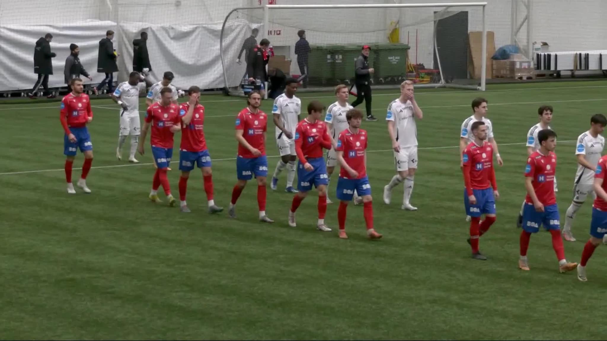Vard-Arendal høydepunker fra serieåpningen