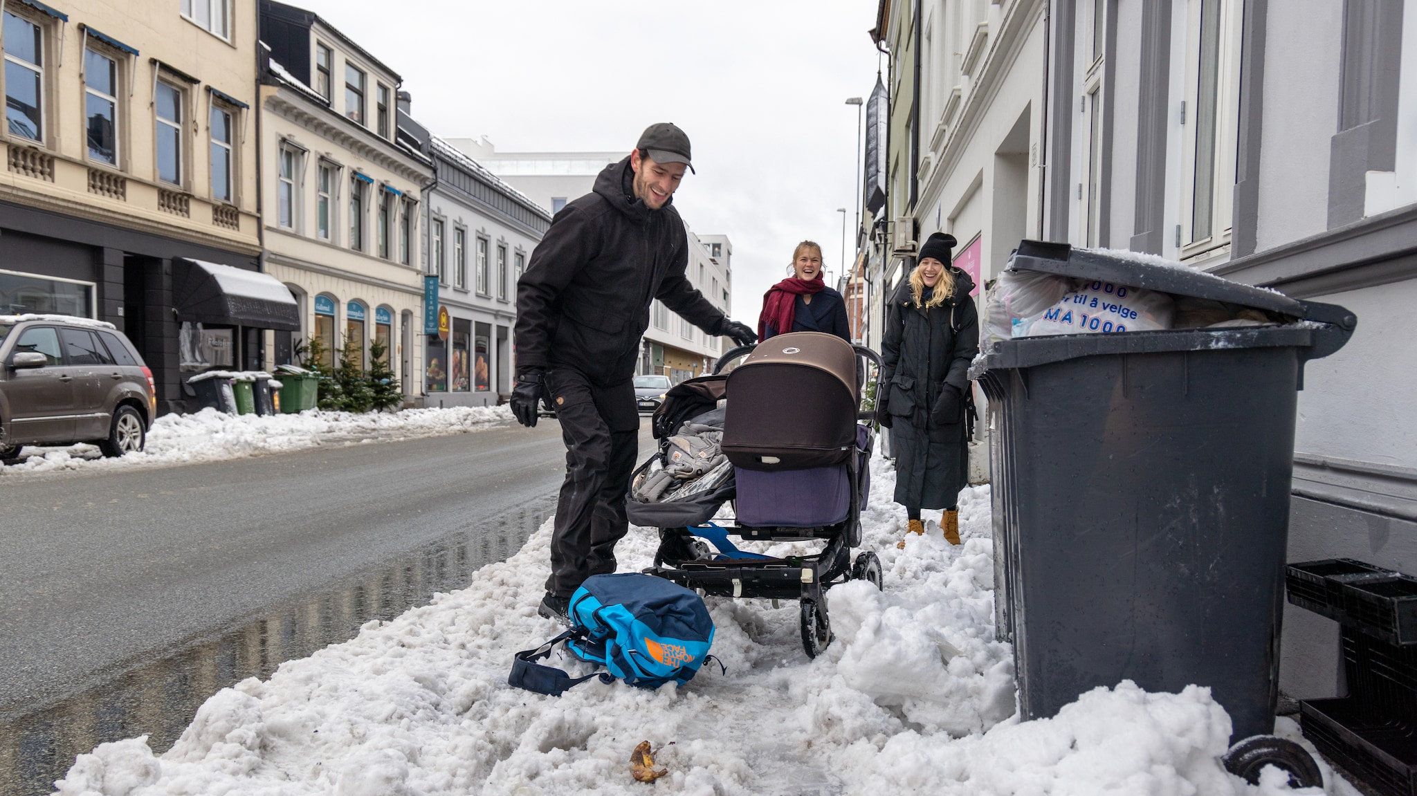 Folk om snø på fortauene: - Det er helt forferdelig
