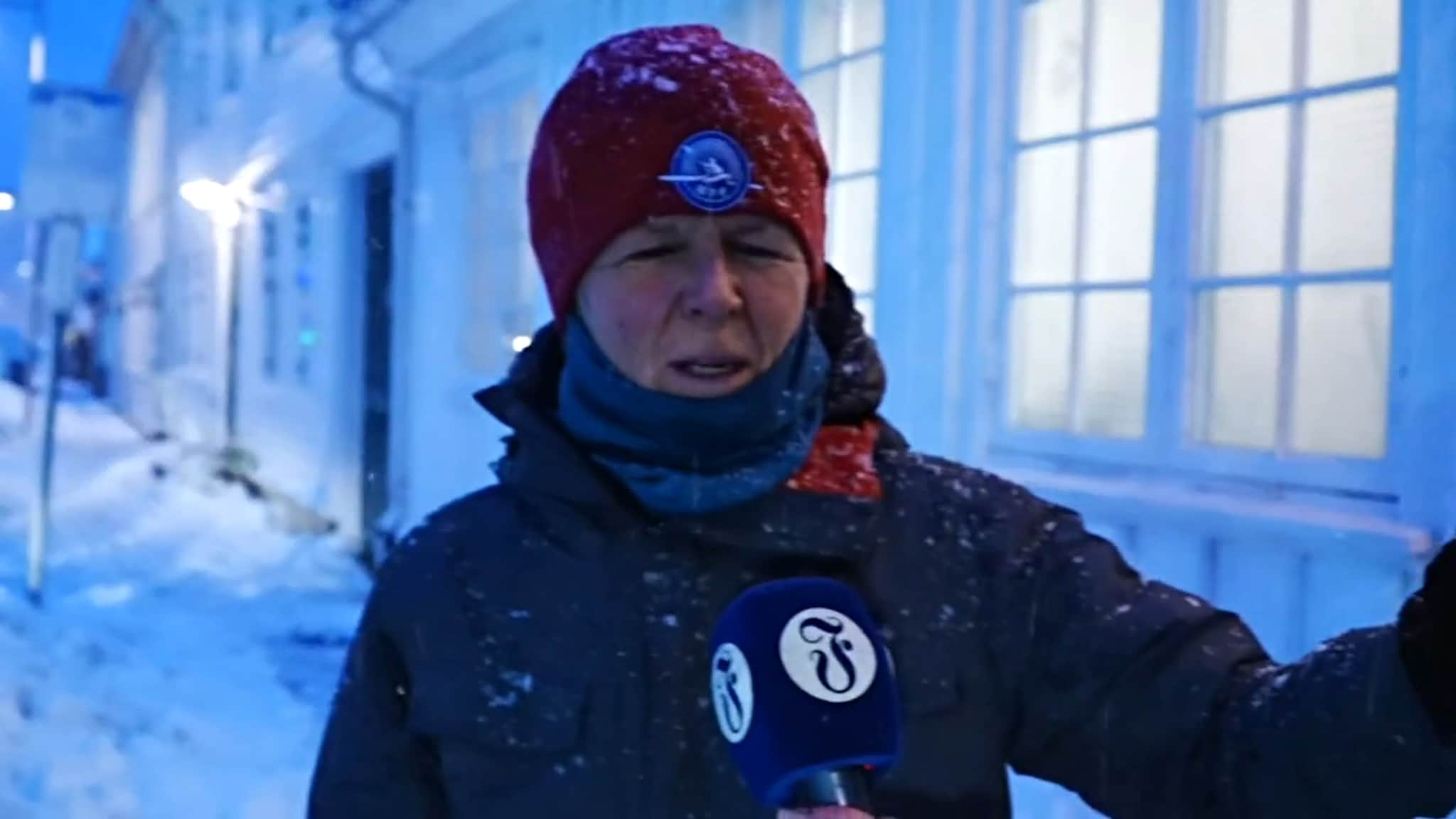 Gunn liker å måke snø