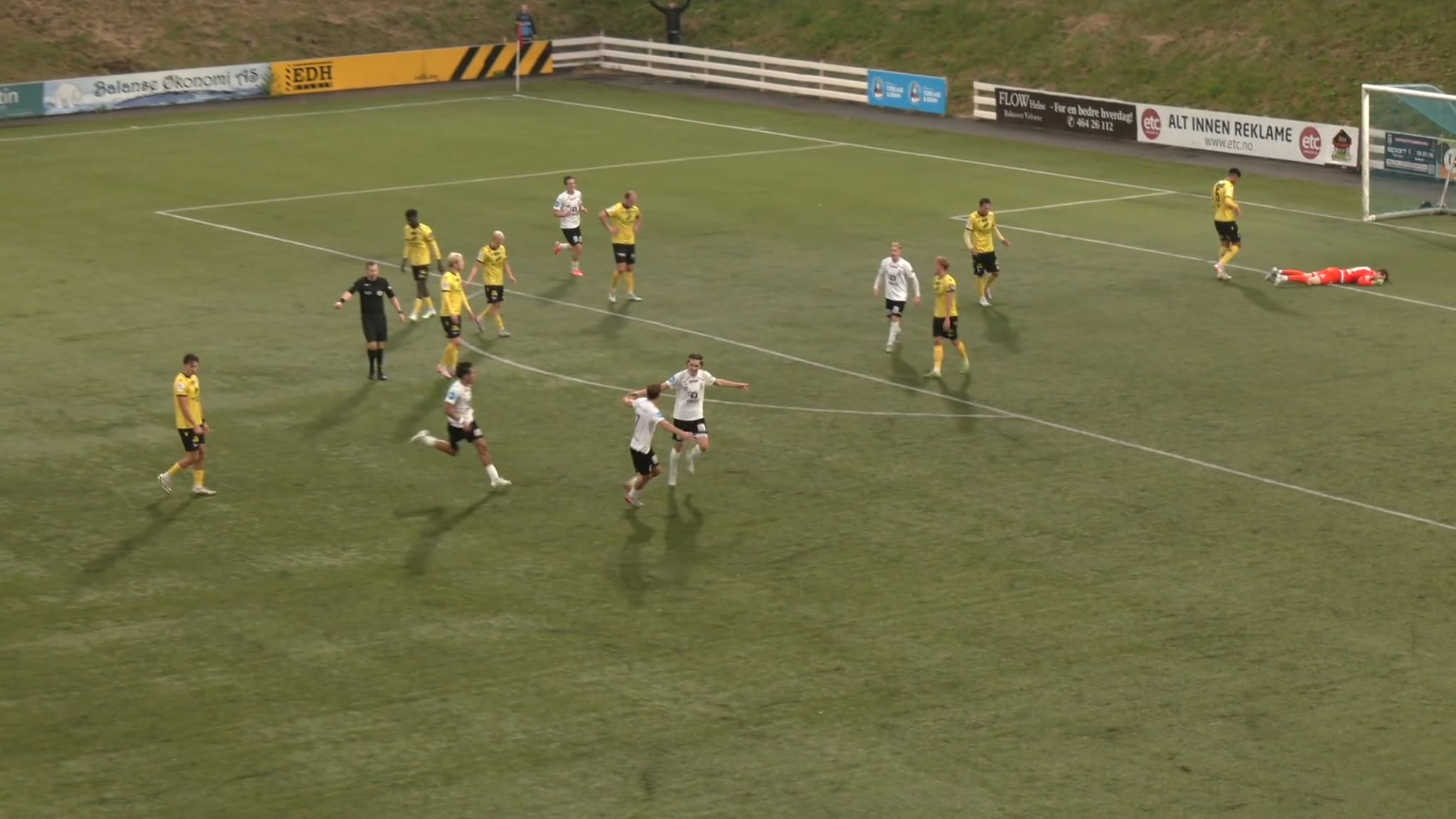 Se Start ryke ut av cupen etter 0-3 for Eik