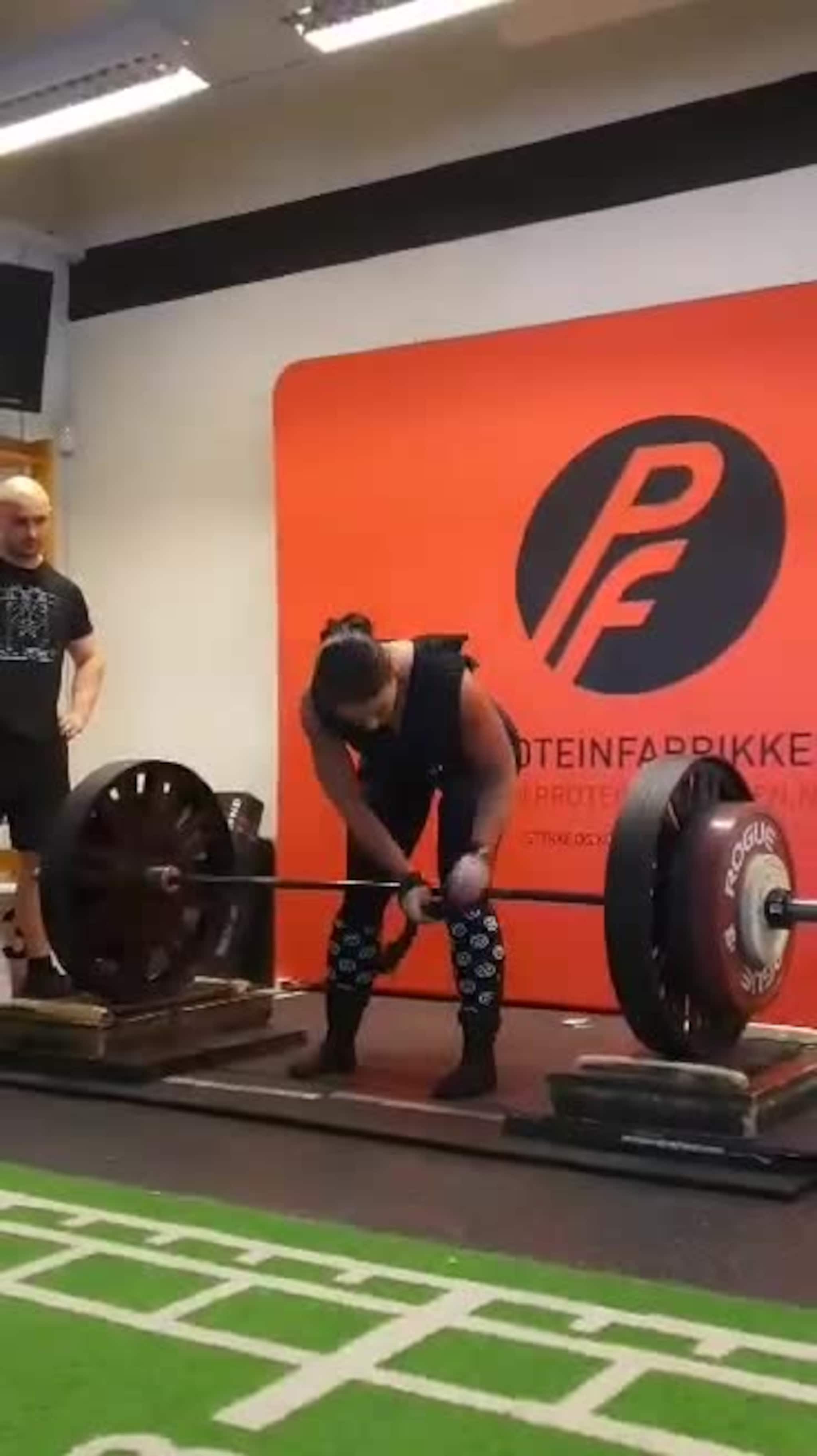 Ninette Berg i NM enkeltøvelser strongman