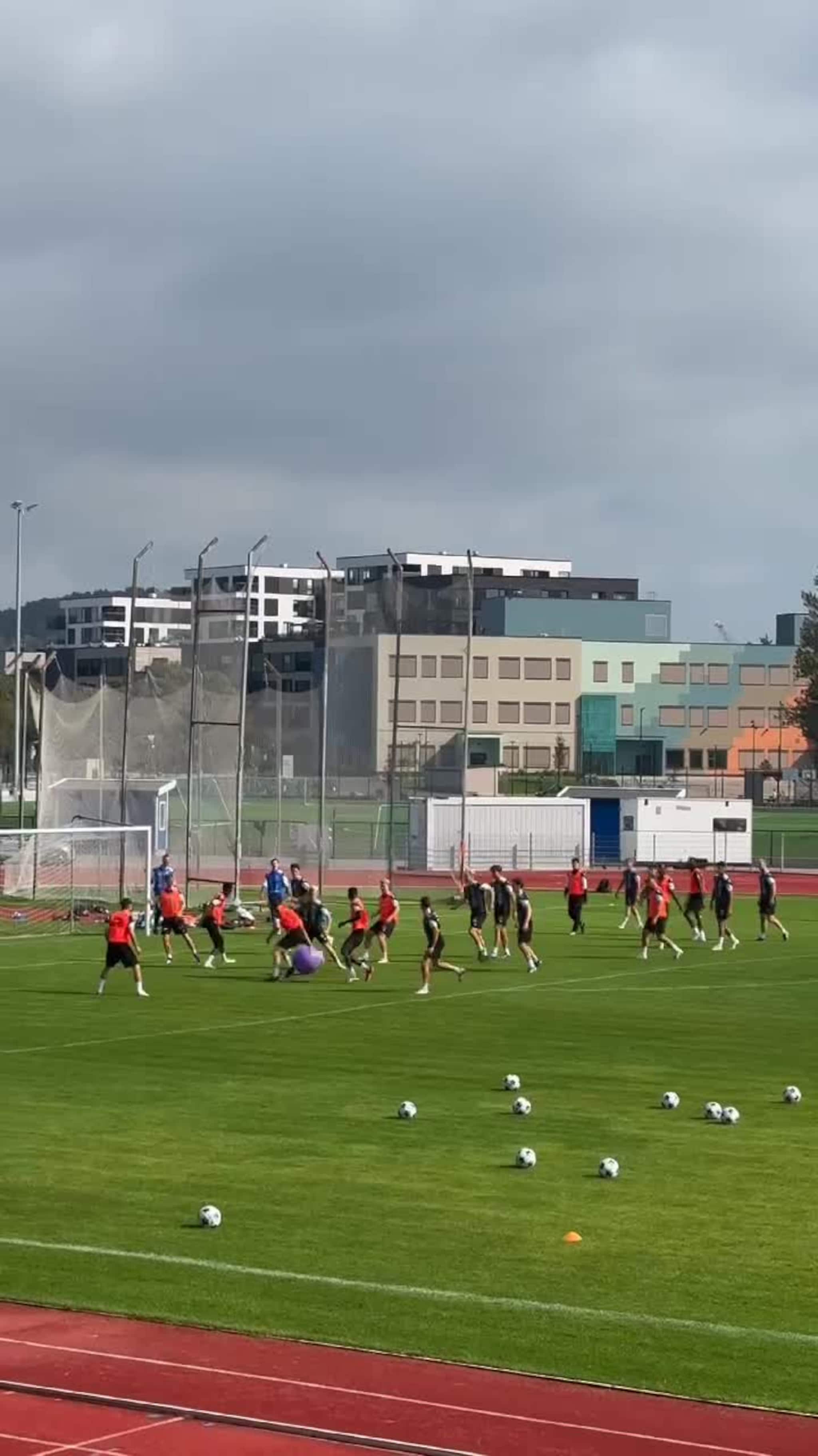 Slik forbereder Start-spillerne seg til LSK-kampen