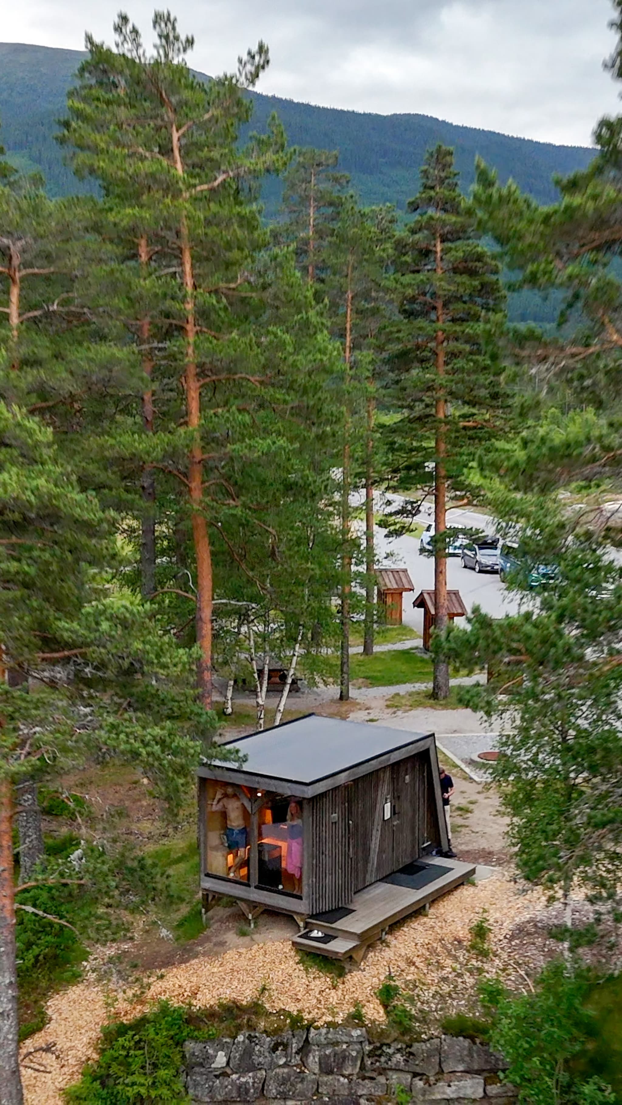 Vi tester badstuen på Honnevje i Valle