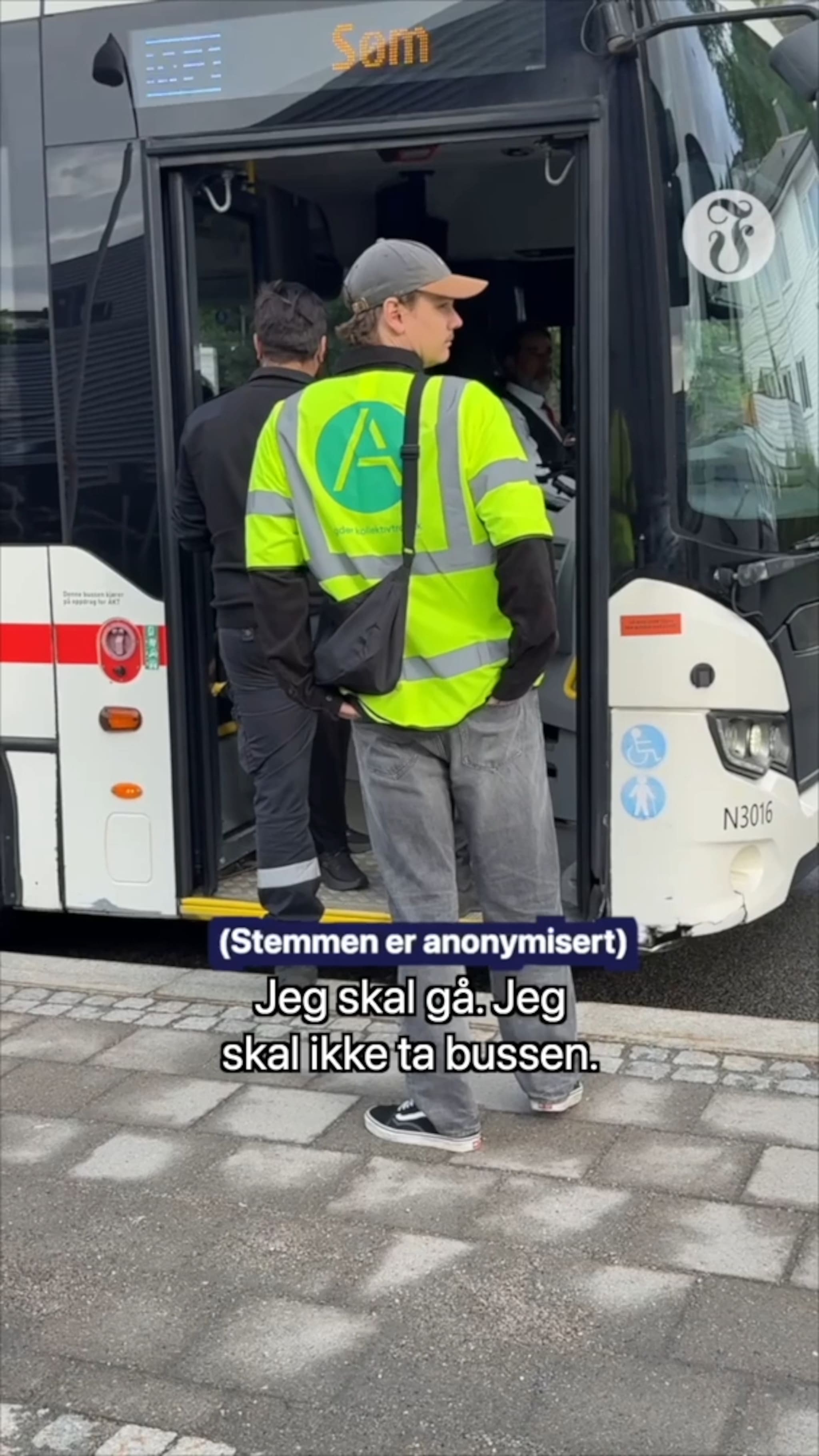 Stor billettkontroll: - Jeg skal gå, jeg skal ikke ta bussen