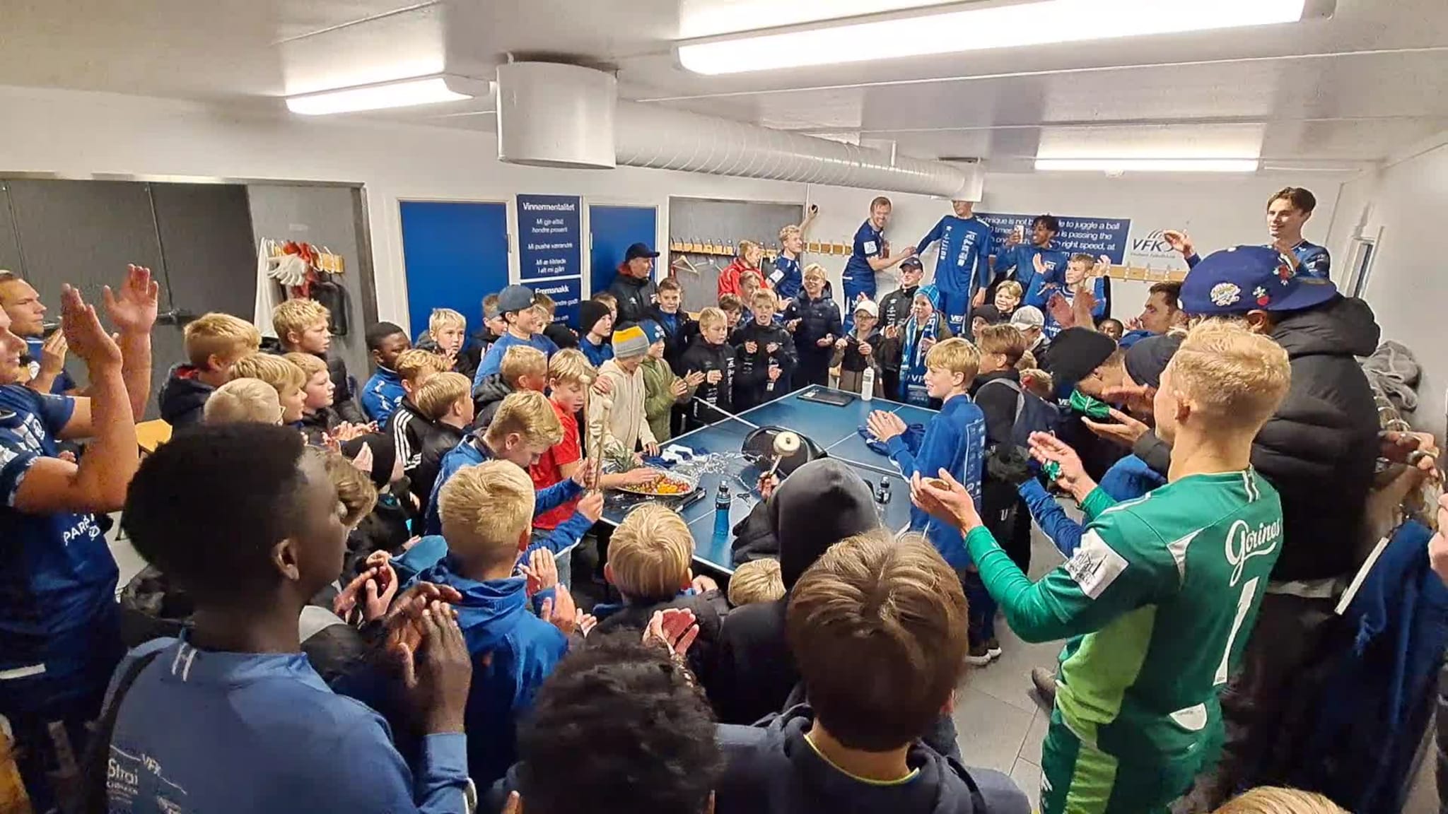 Vindbjart jubler etter 5-0-seier over Start 2