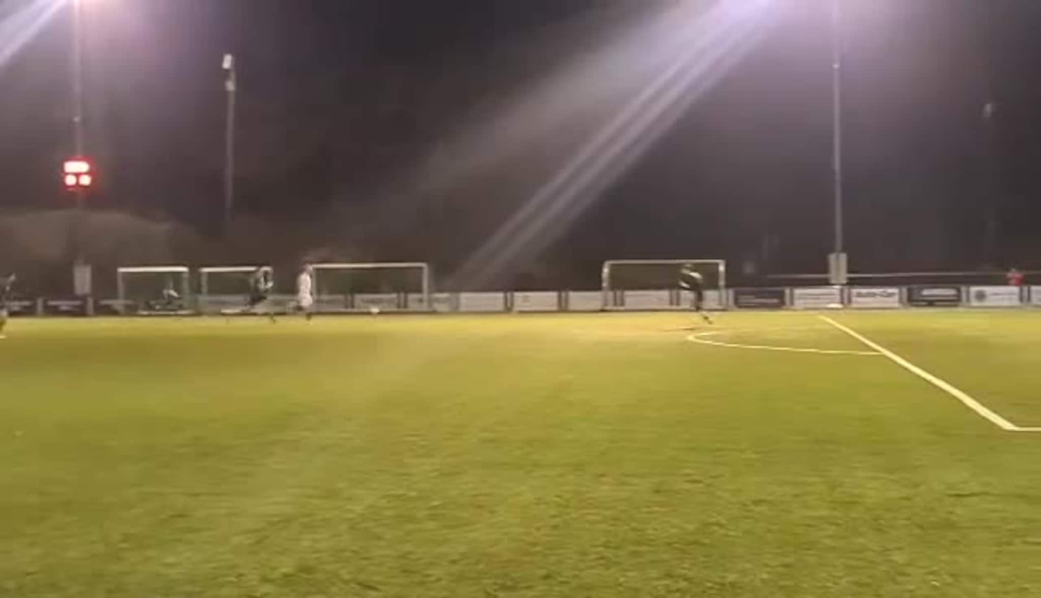 Thomas Emil Bekkvik scorer mot Hisøy 2
