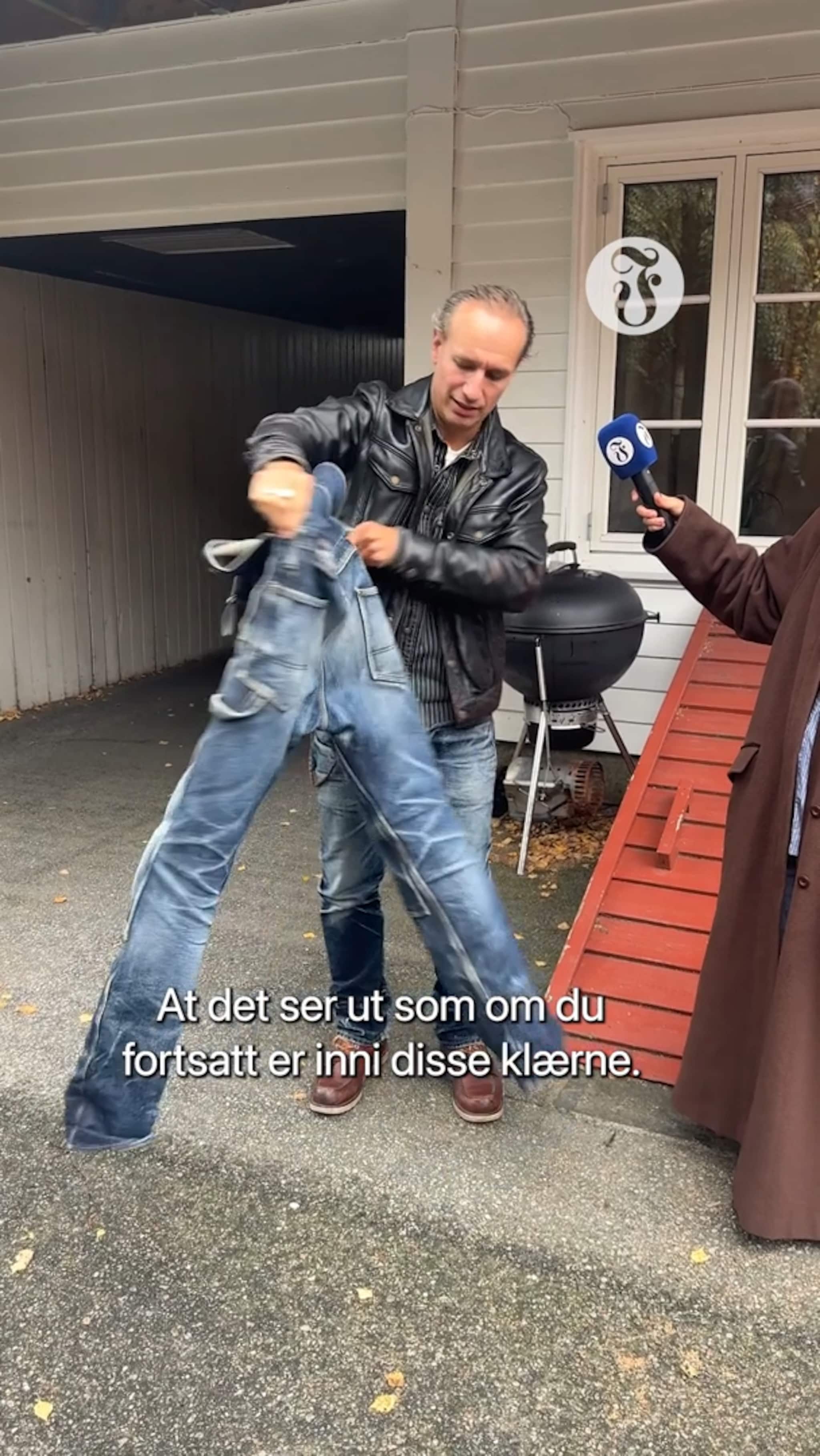 Gikk i samme bukse hver dag i et helt år