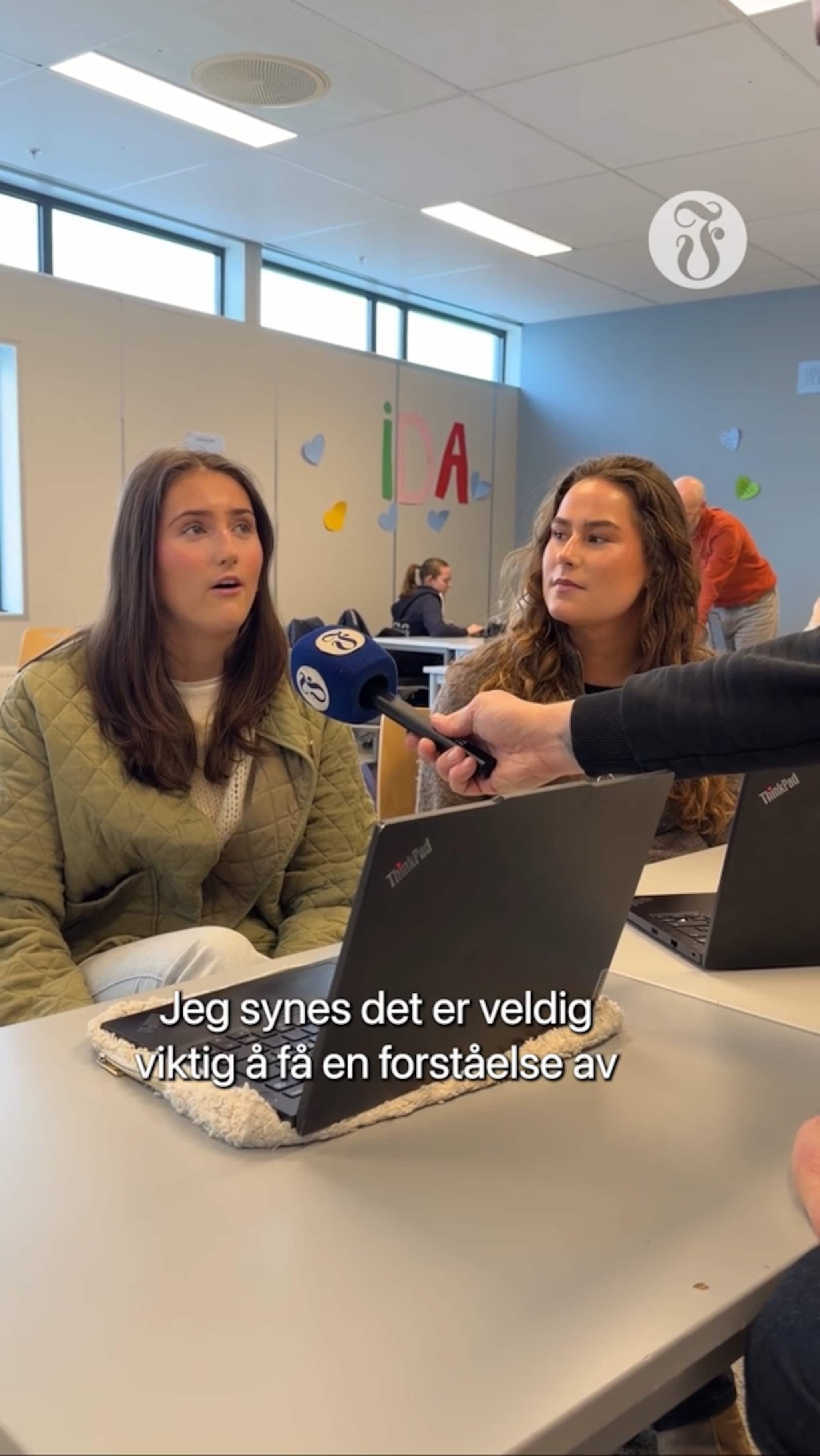 - Legger alltid av en del av lønna mi