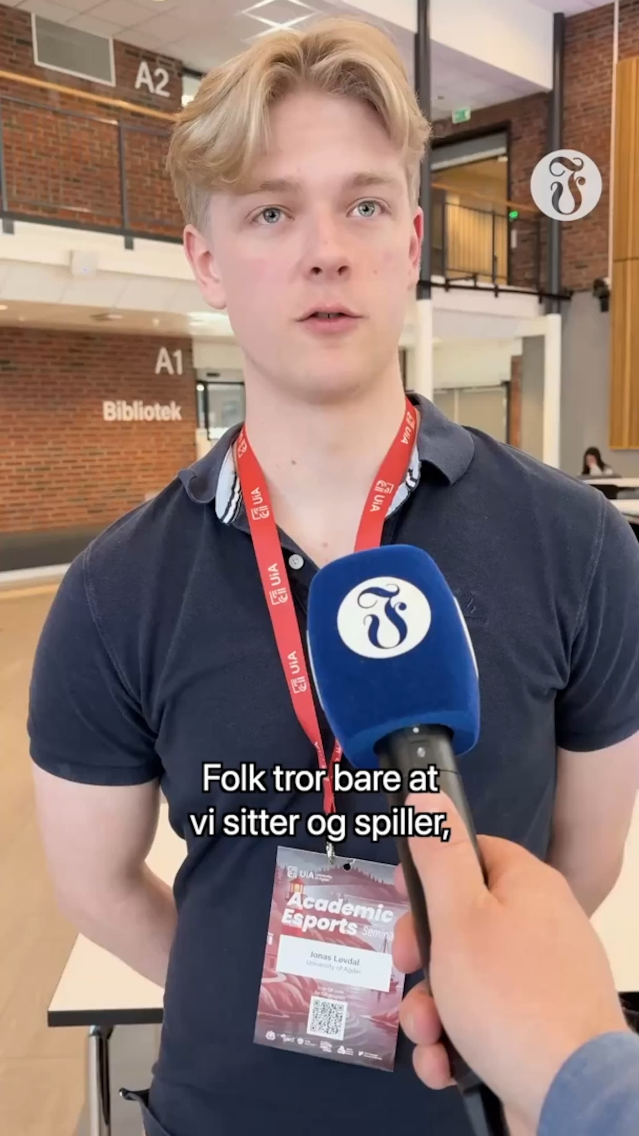 - De tenker at det eneste vi gjør er å sitte og spille