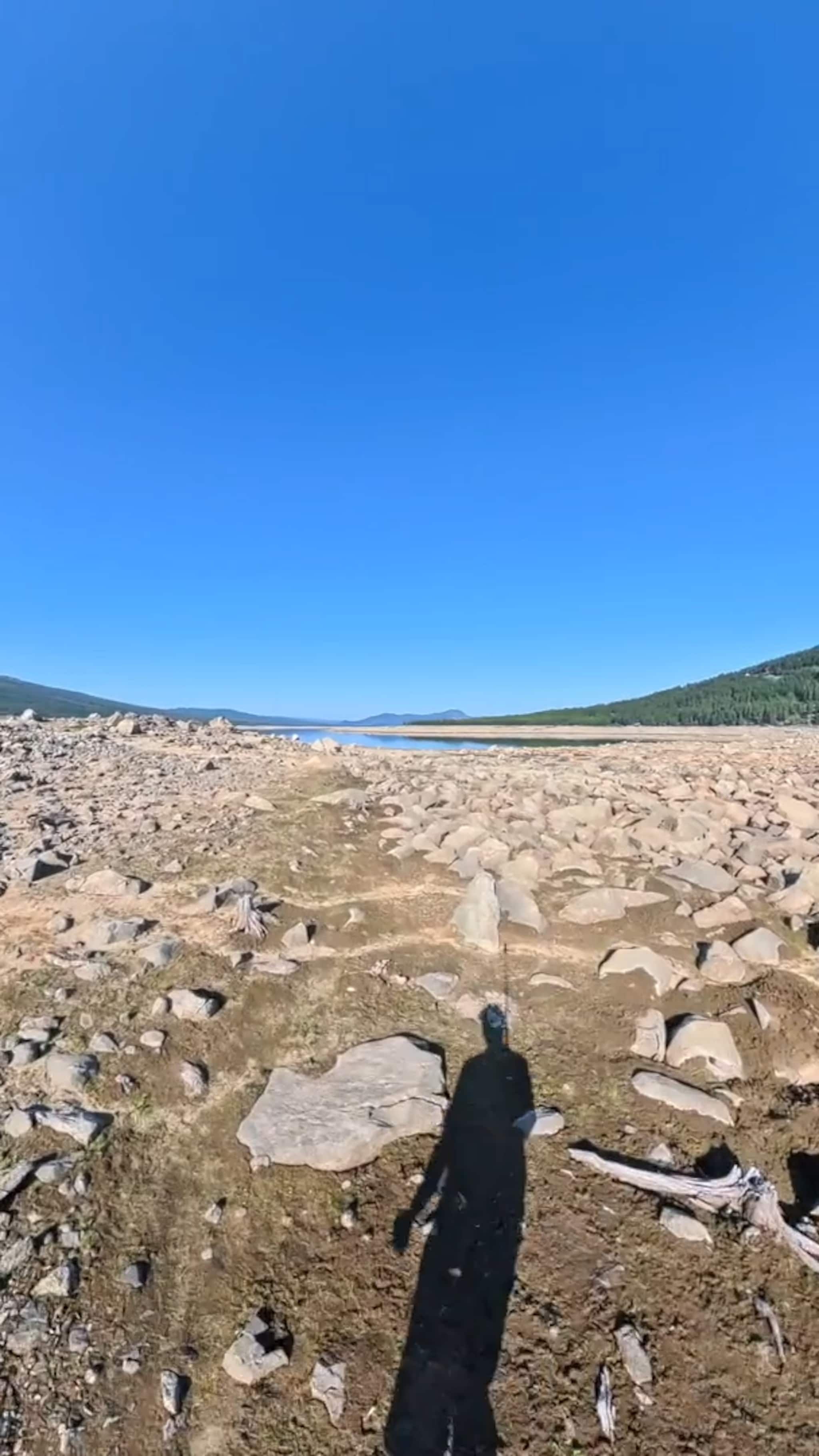 -Snart er det like langt til vatn som til fjelltoppane, seier Simen Brurberg.