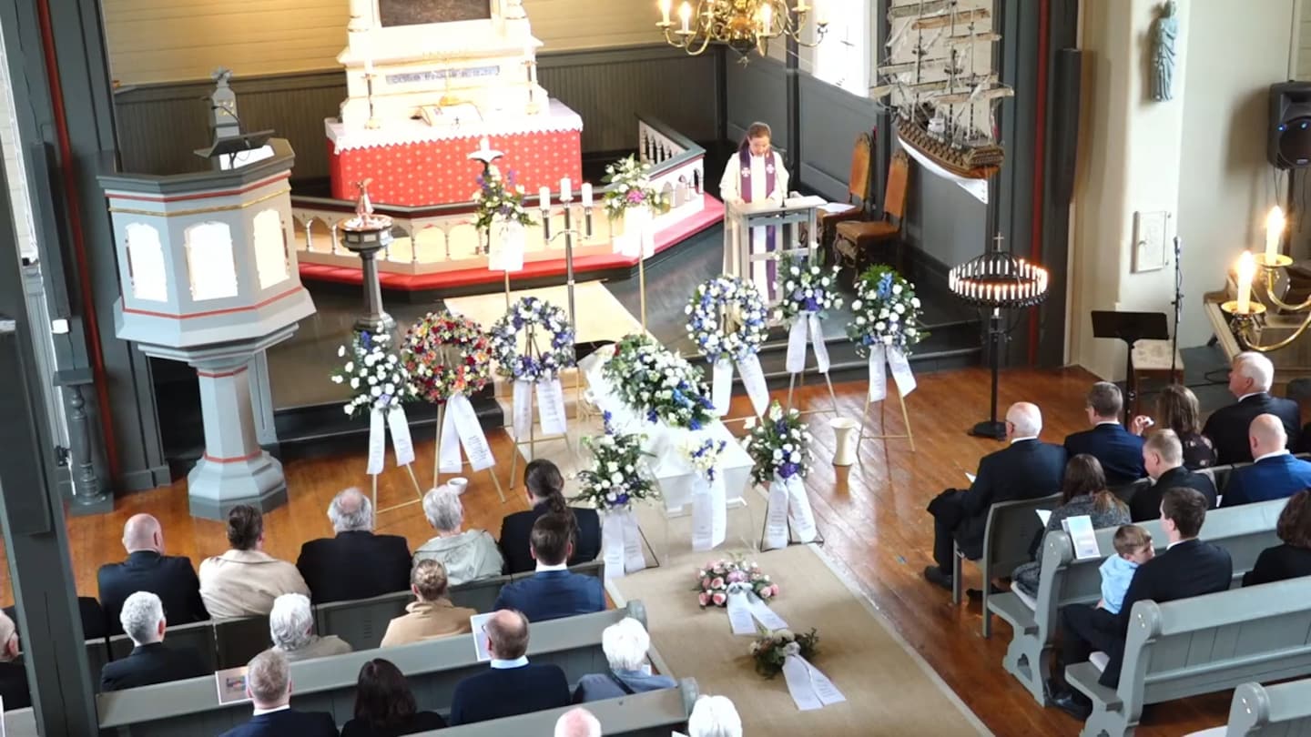 Begravelse Torhild Nyborg i Åsen kirke