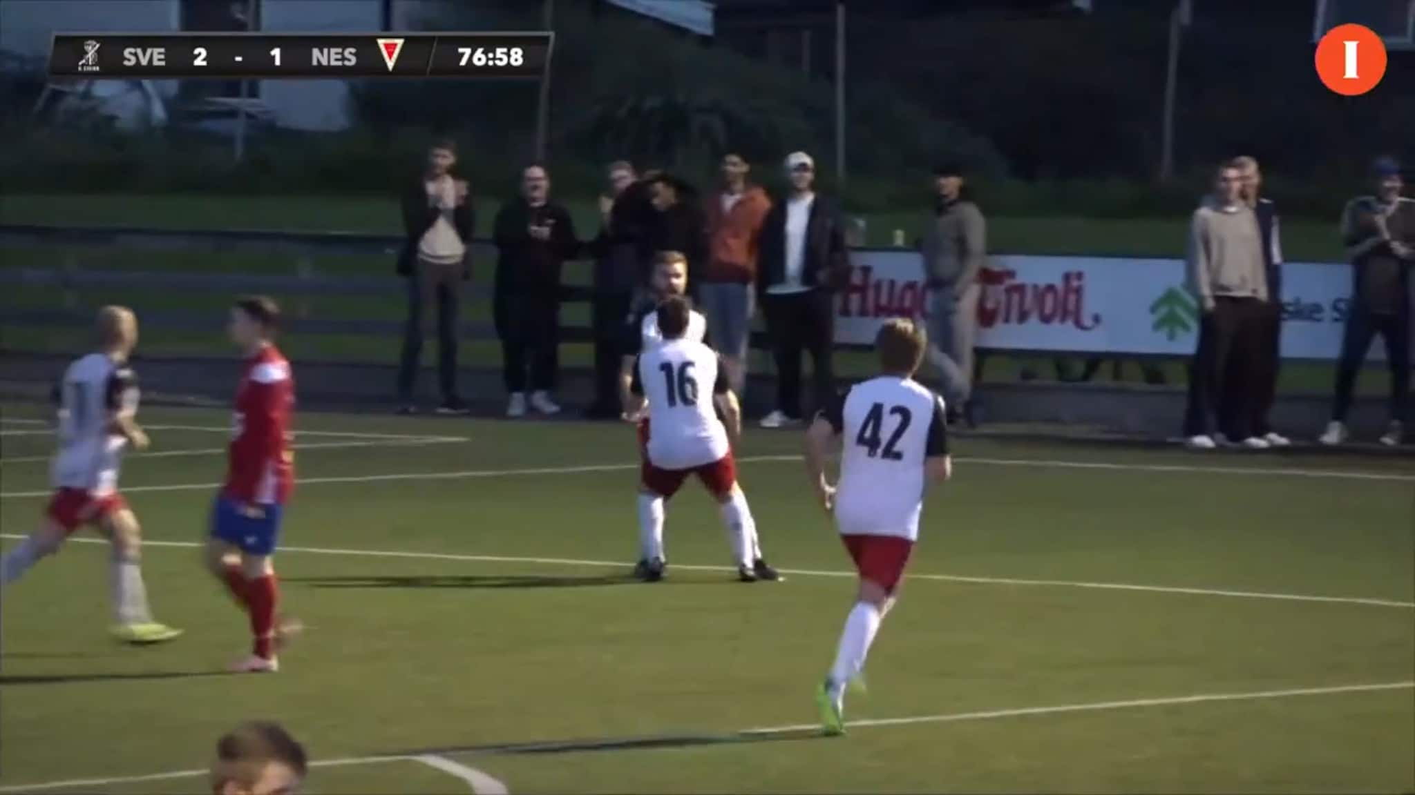 Marius Røkke scorer fra død vinkel