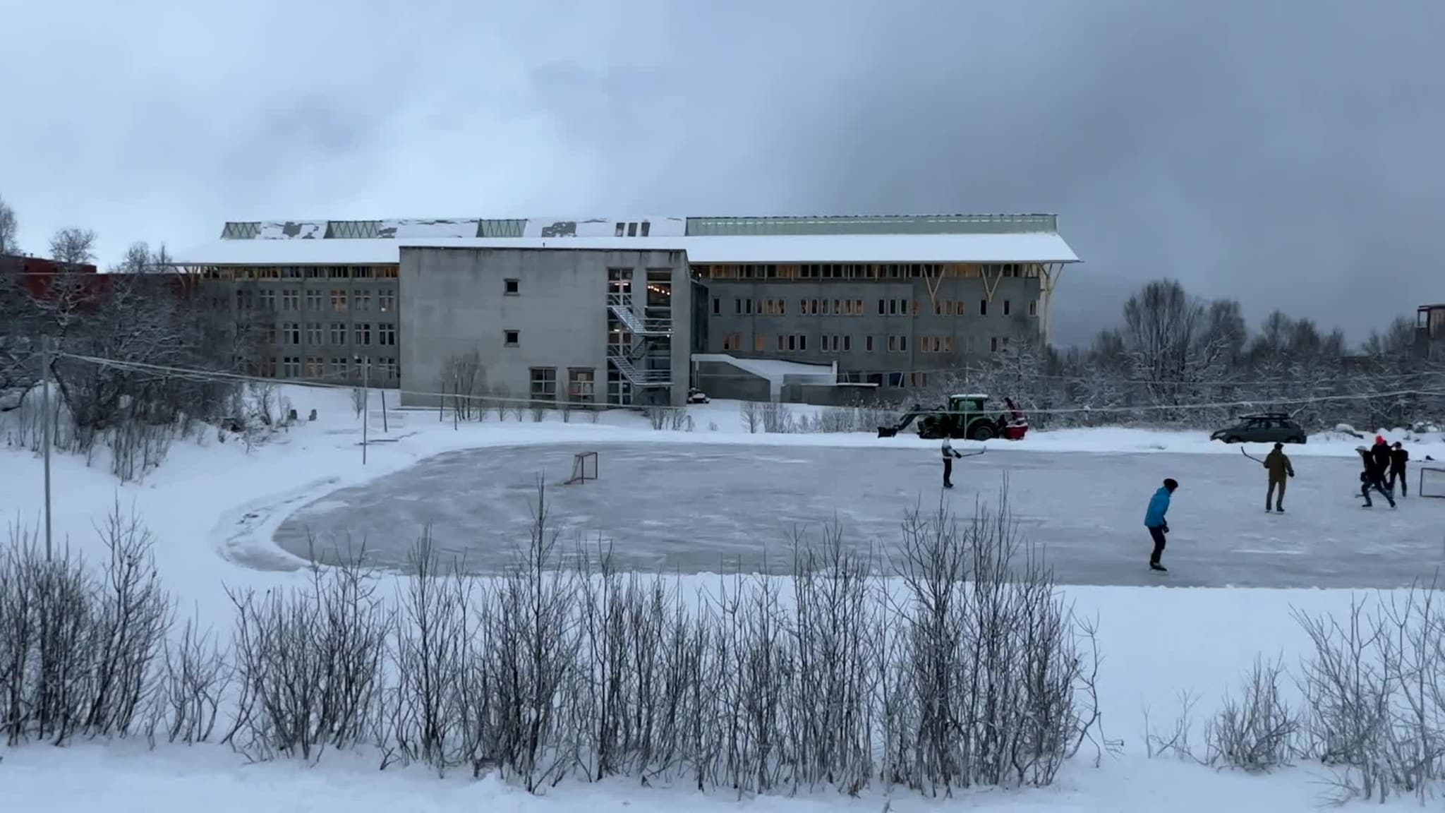 Skøytebane åpnet på UiT.MOV