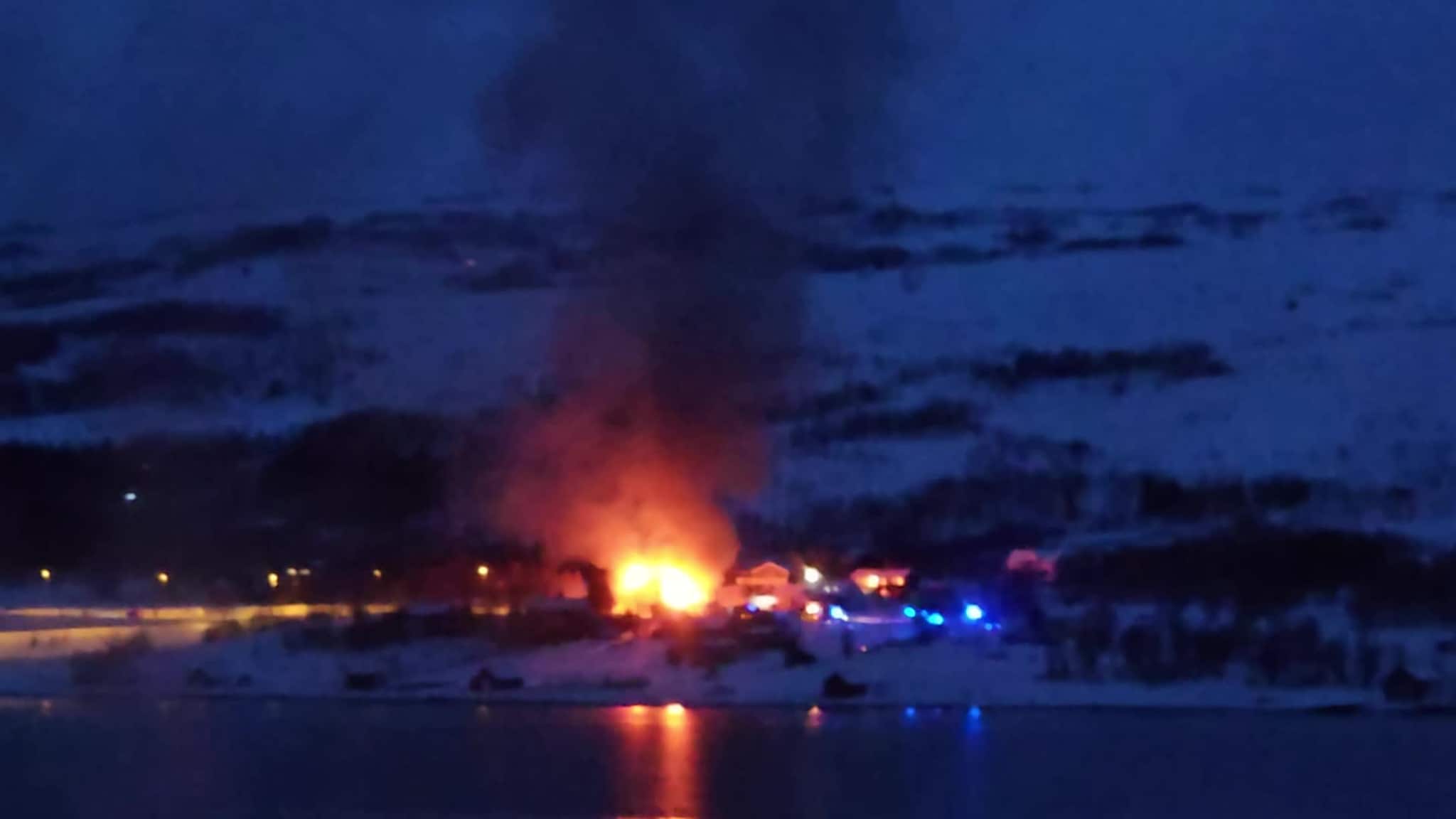 Det brant kraftig i en bolig på Kvaløya