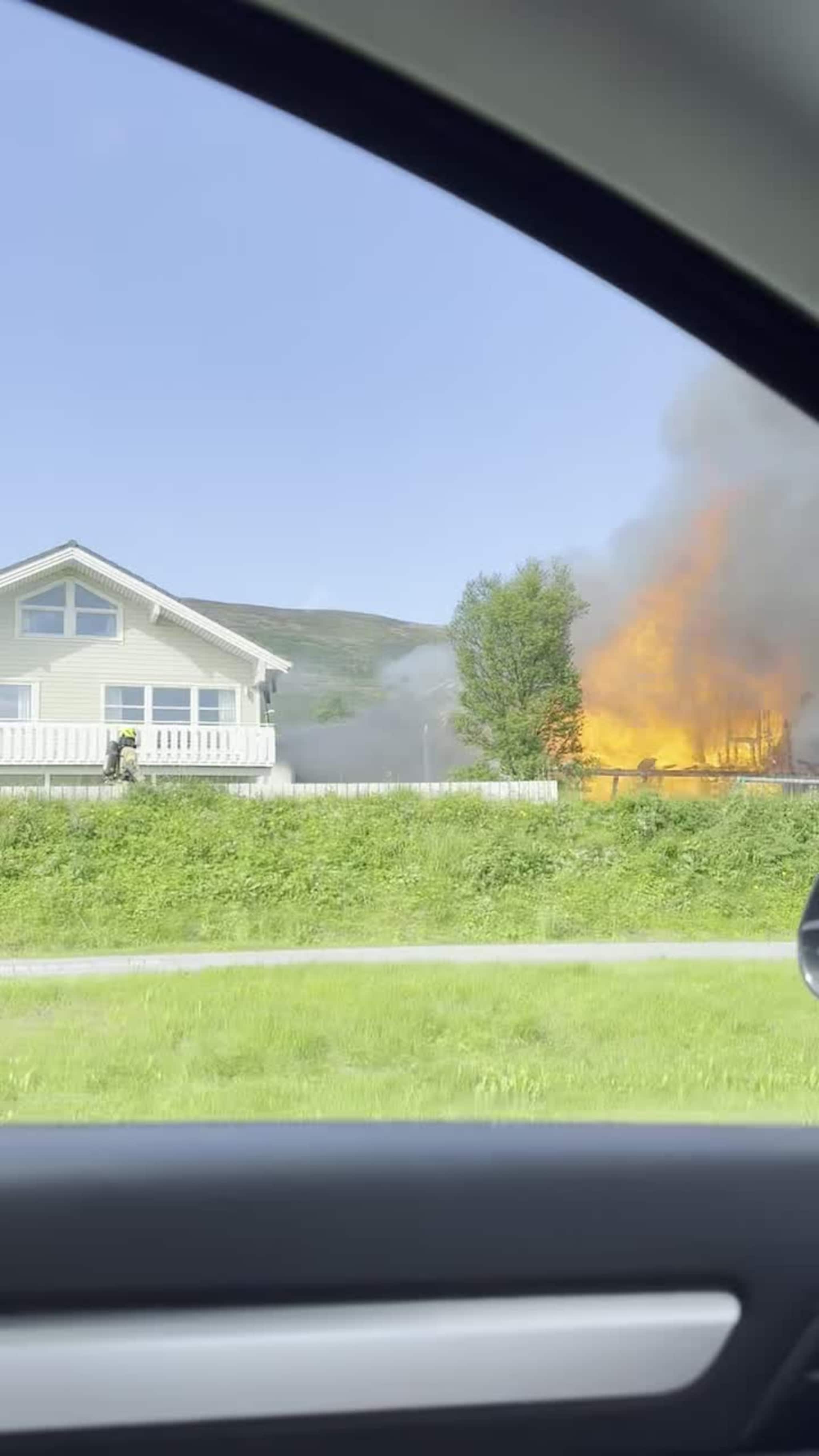 Brann i enebolig på Storelva