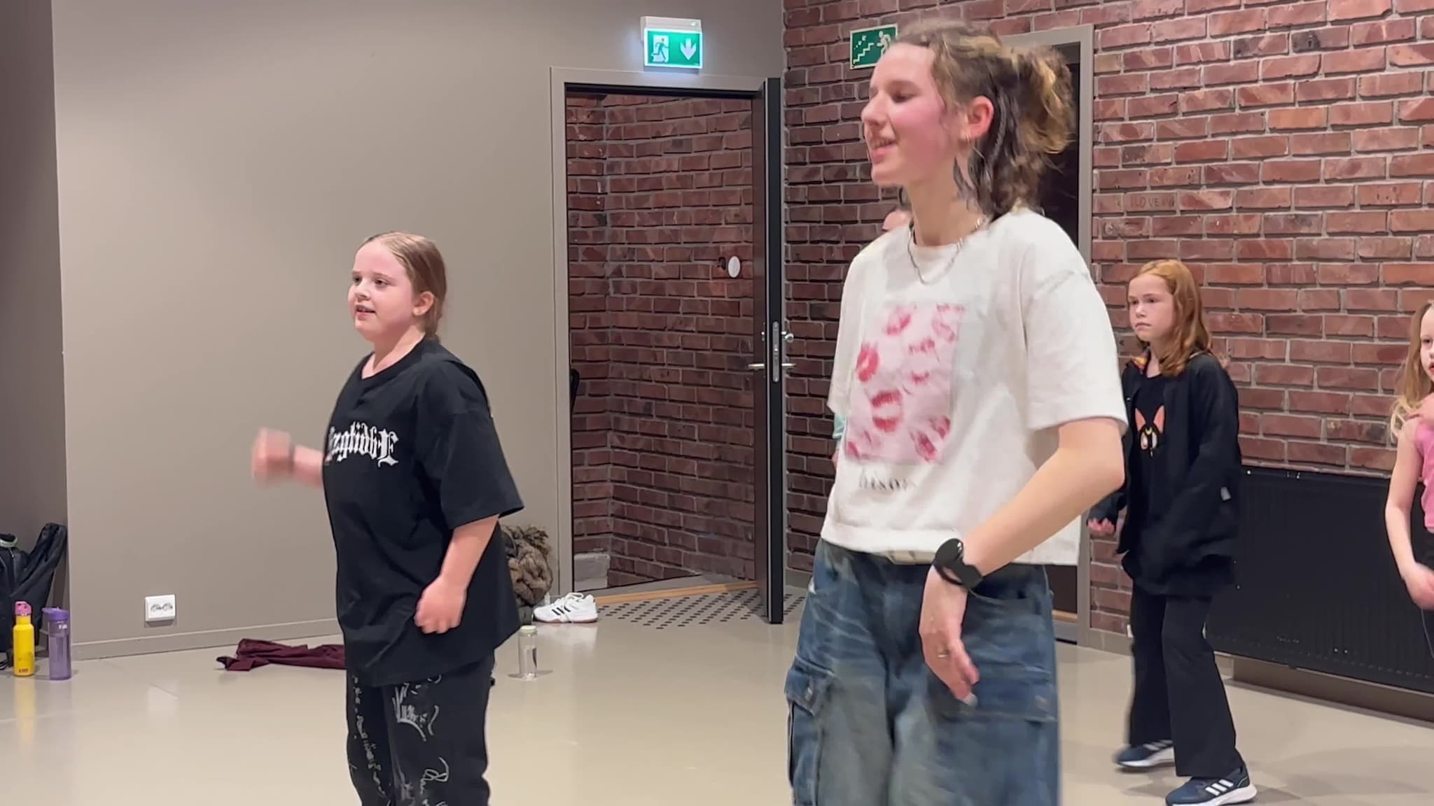 - Eg vil spreie glede gjennom rørsle og musikk