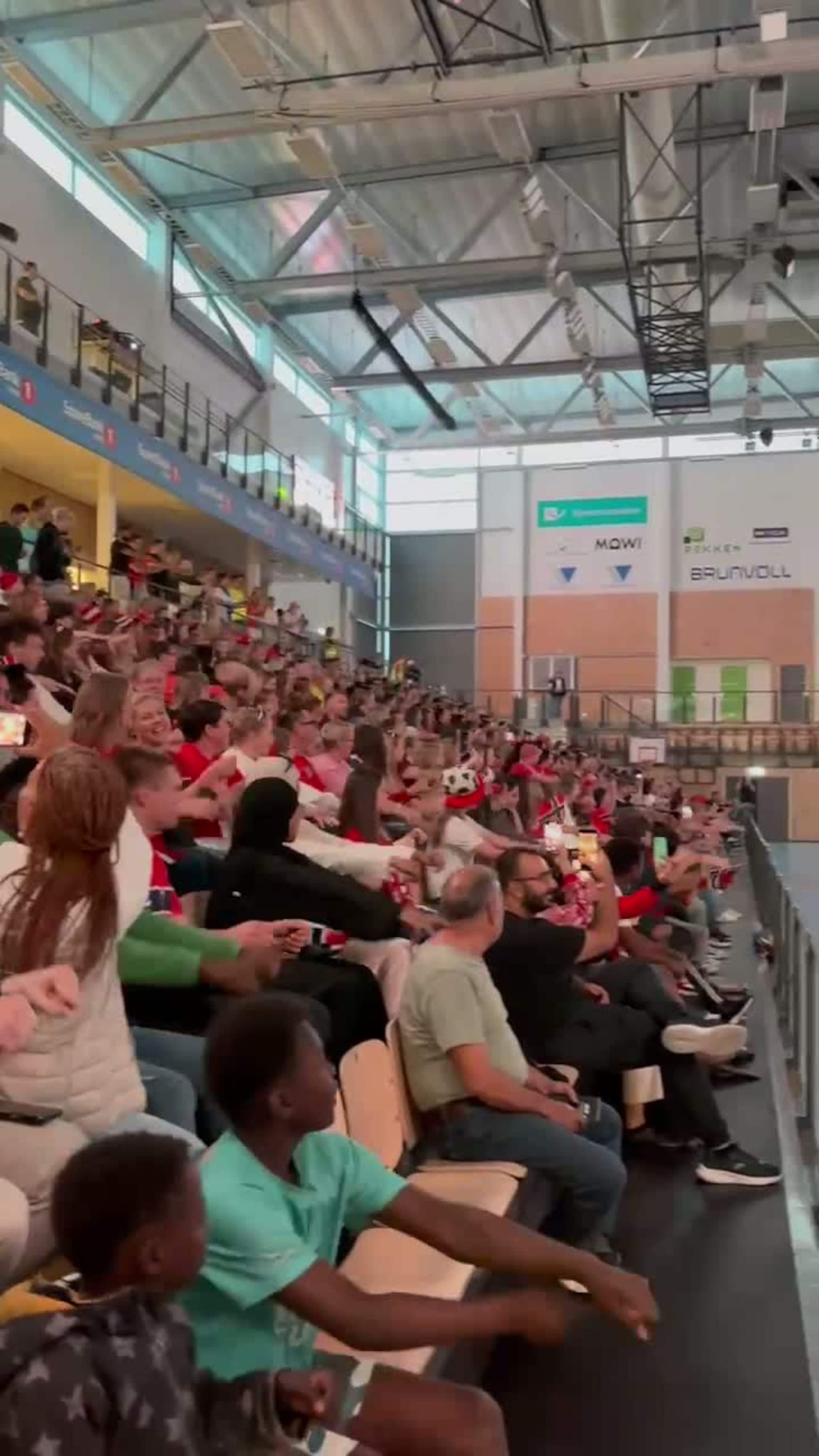 Her ror dei i Volda Campus Arena