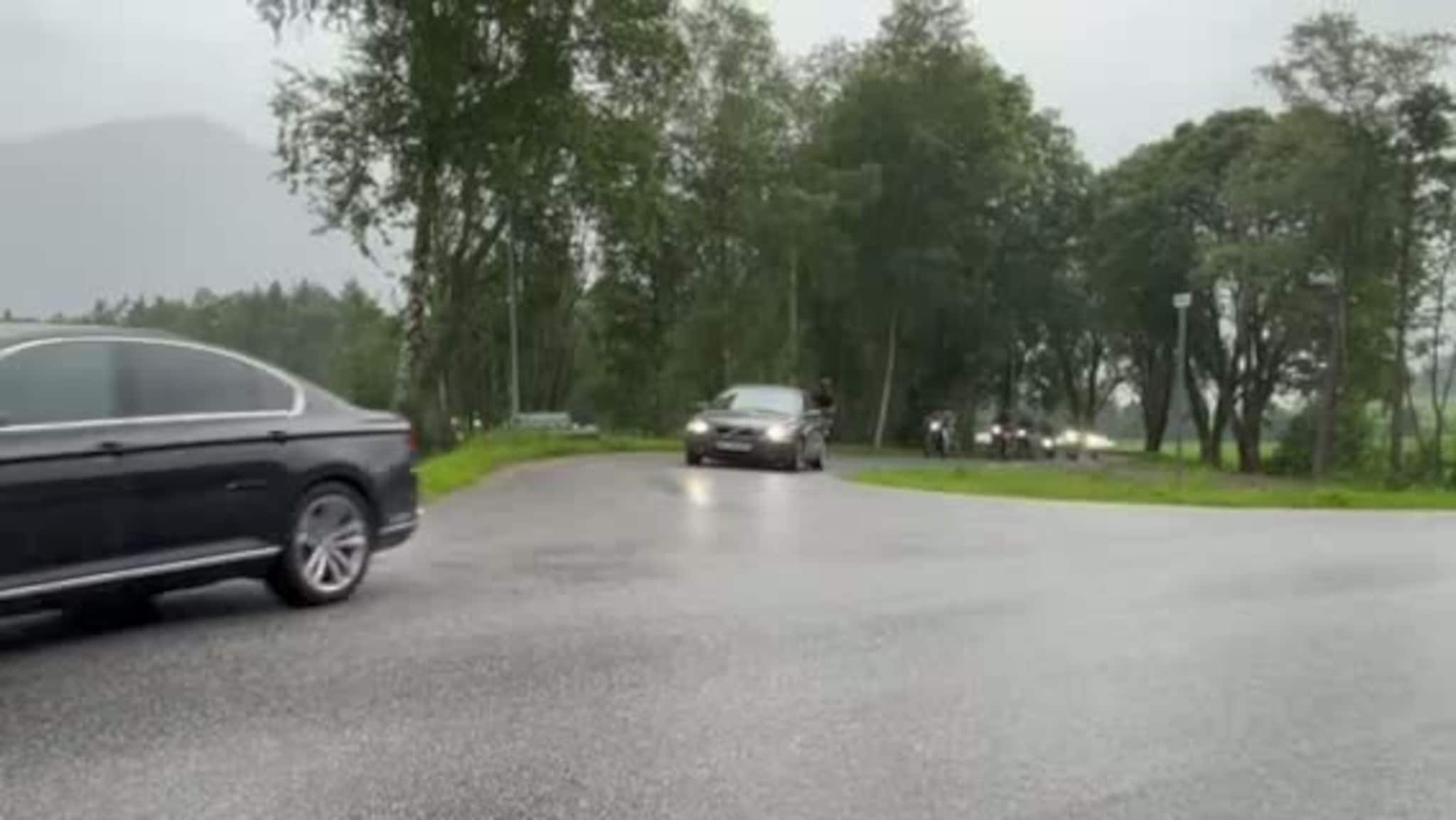 Æra Linus med kortesje