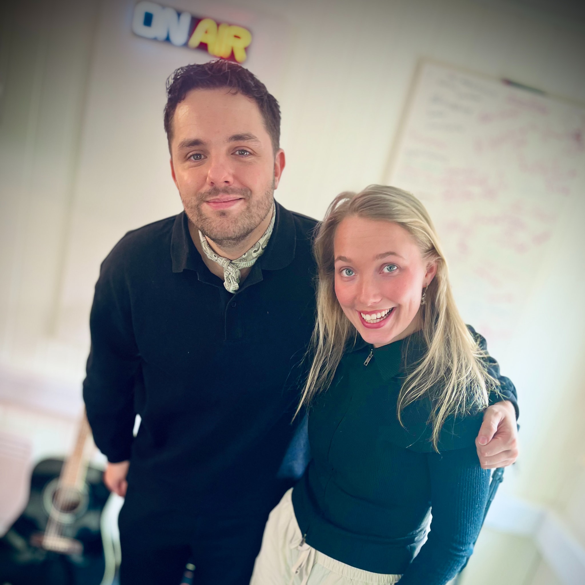 Har du en brygge, kommer vi og spiller