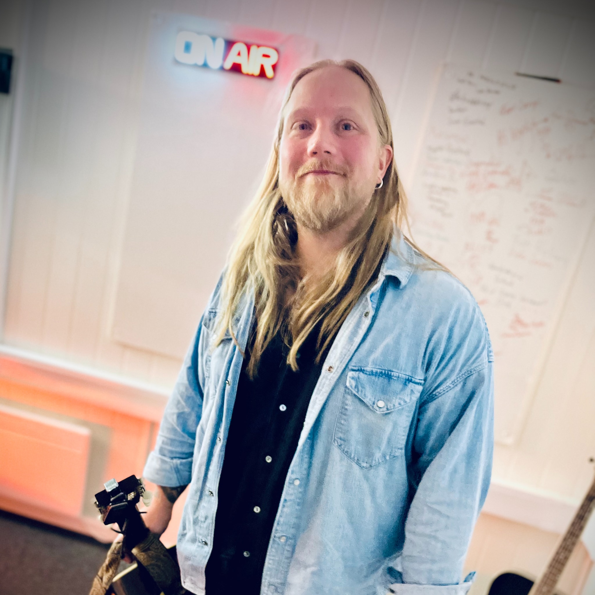 Jonas Brekke med ny musikk