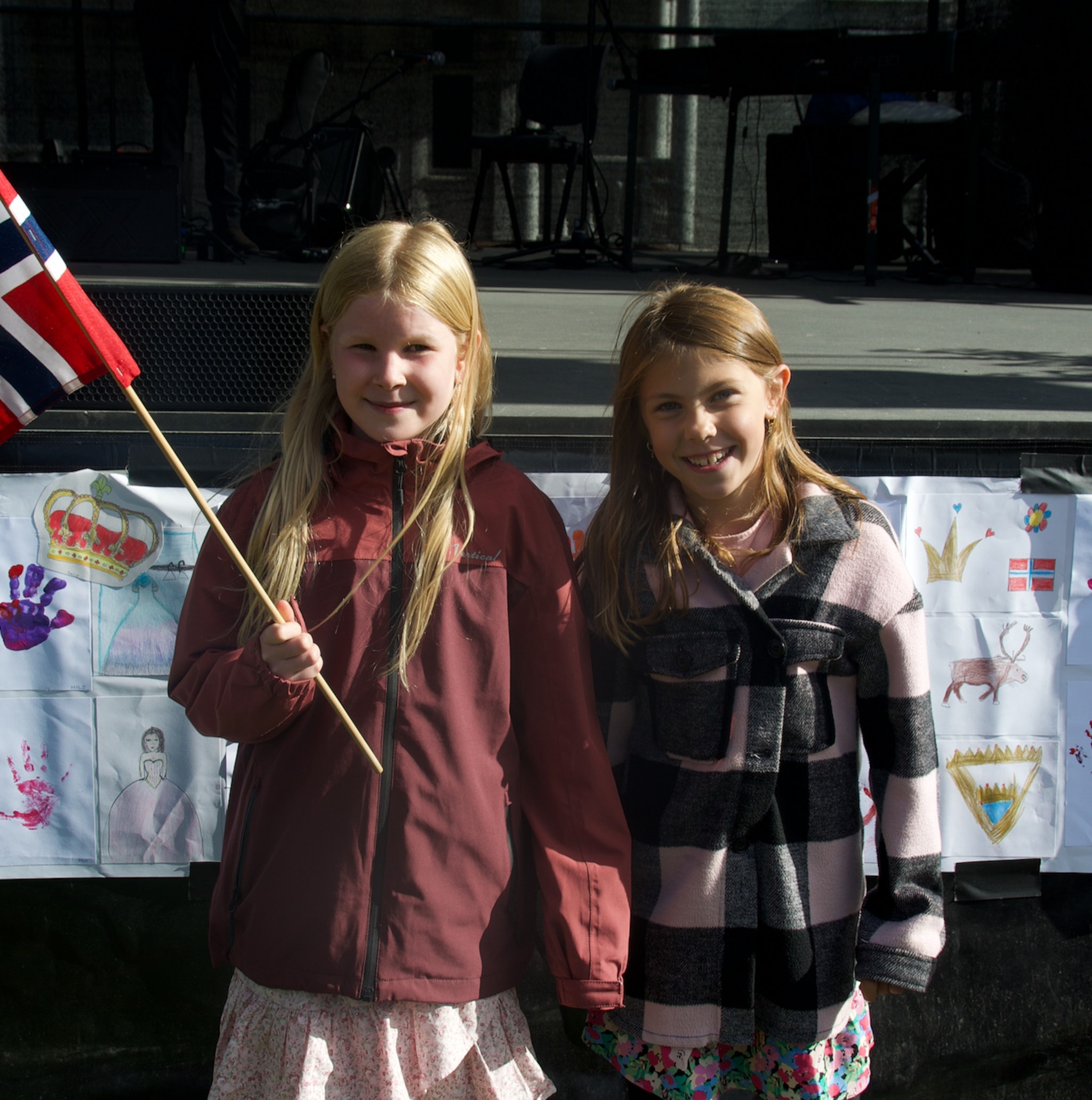 Kronprinsparet på Støren Anna og Synne