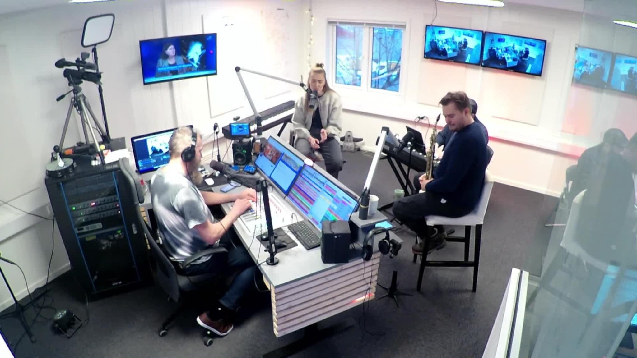 Snart 1. søndag i advent: Kom i julestemning med Røverdatter