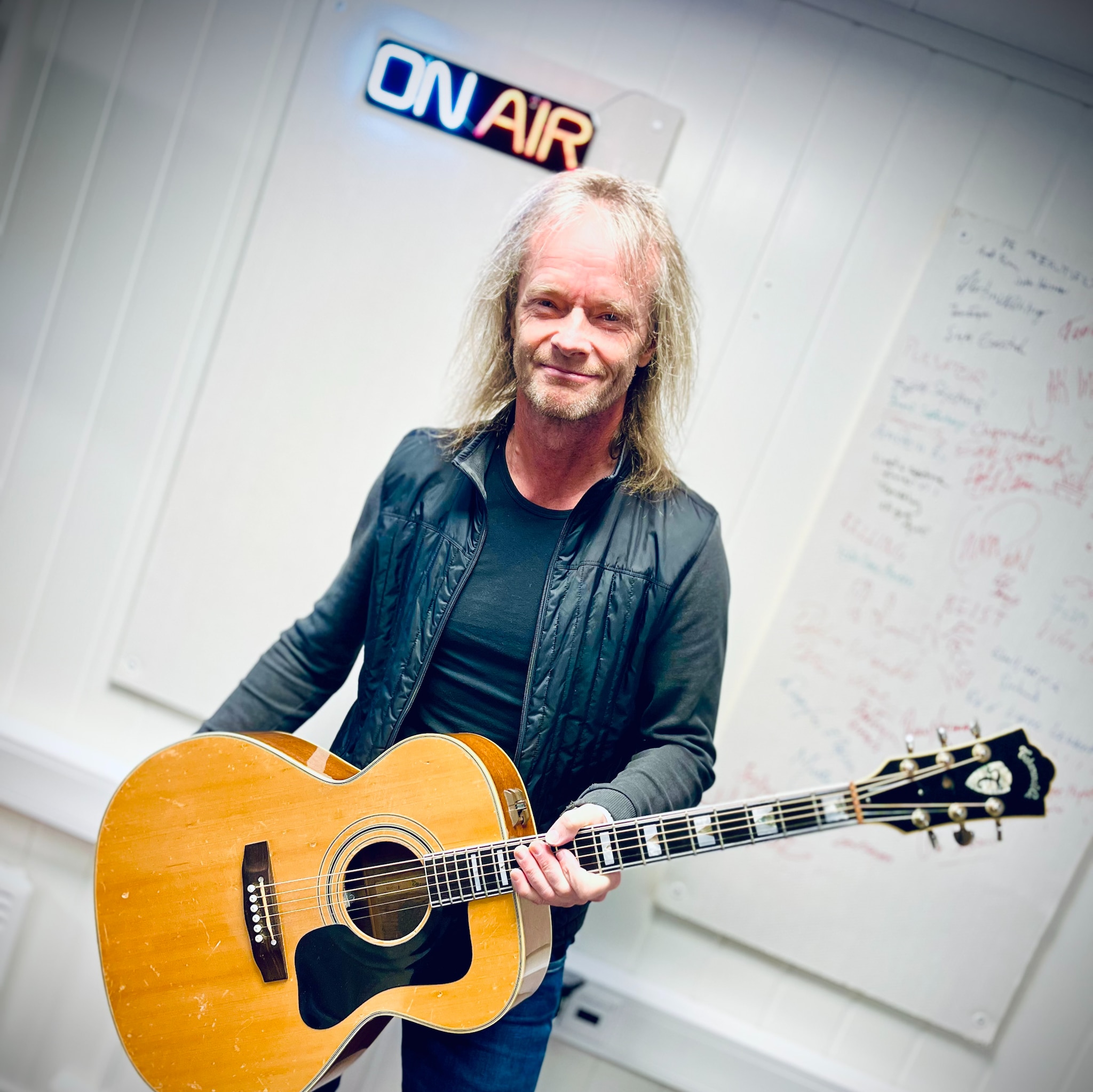 Torstein Flakne om julekonsert og live spilling i studio