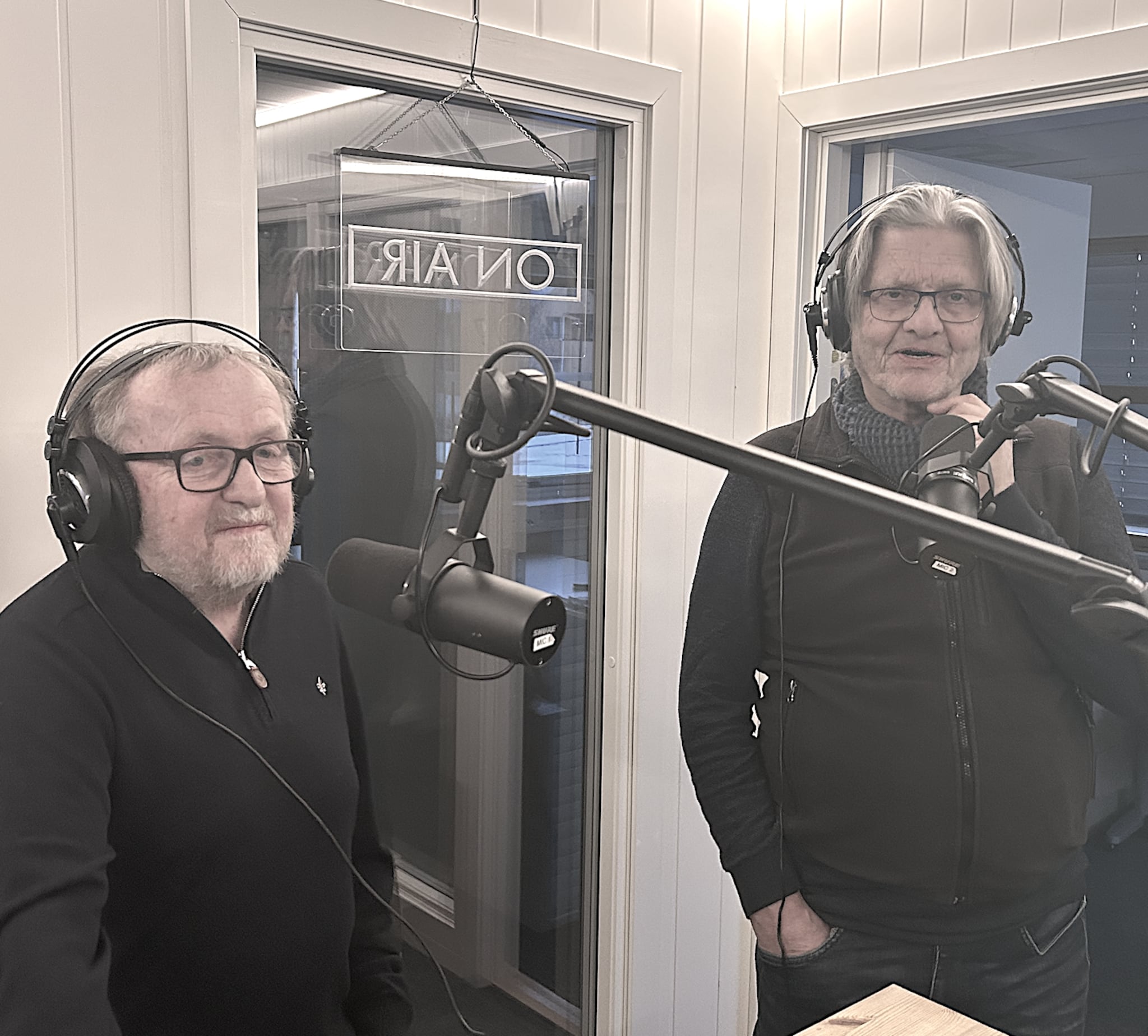 Ragnar og Oddvar signerer bøker: - Vi har blitt gamle menn